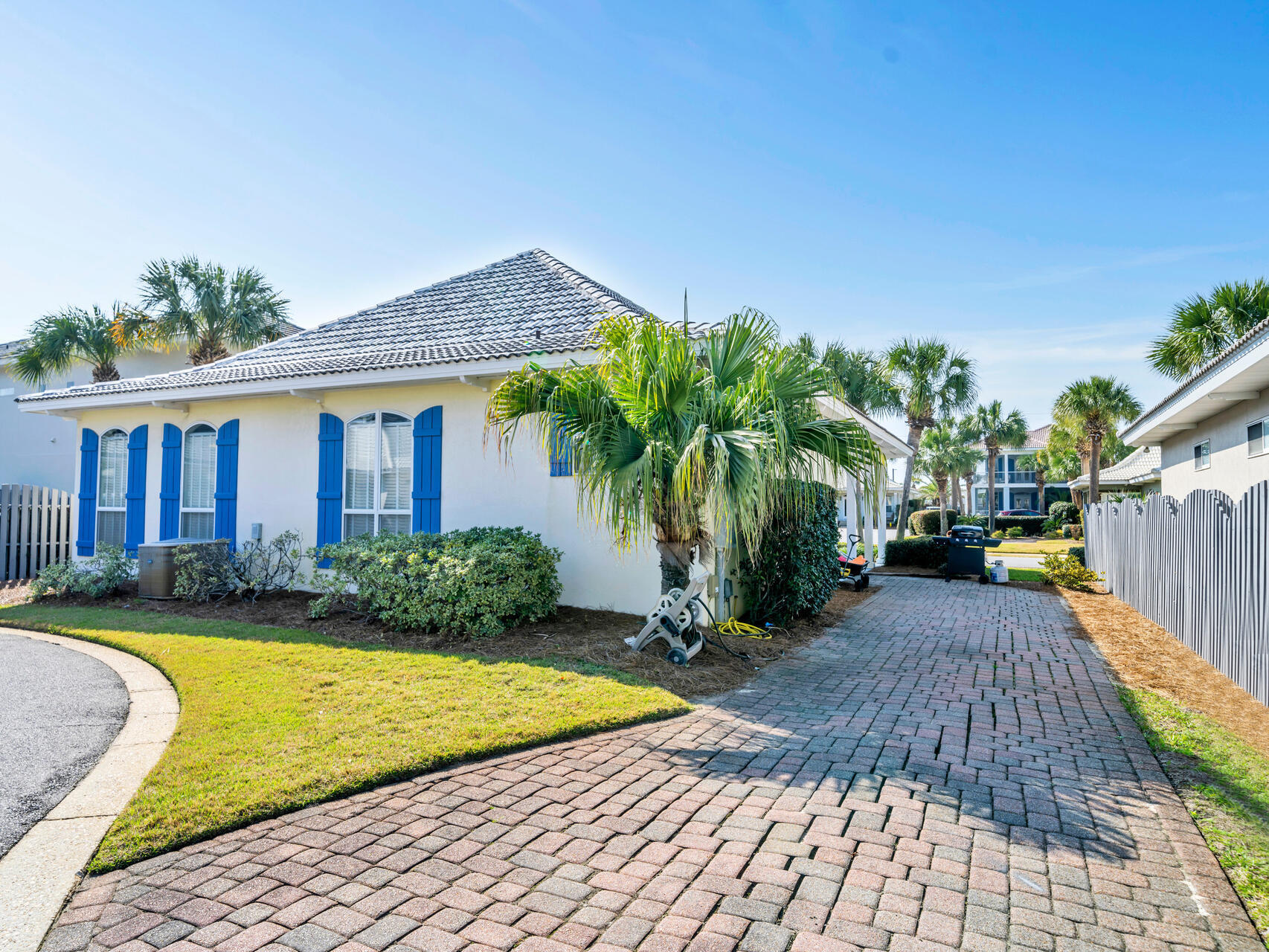 EMERALD SHORES OF SOUTH WALTON - Residential