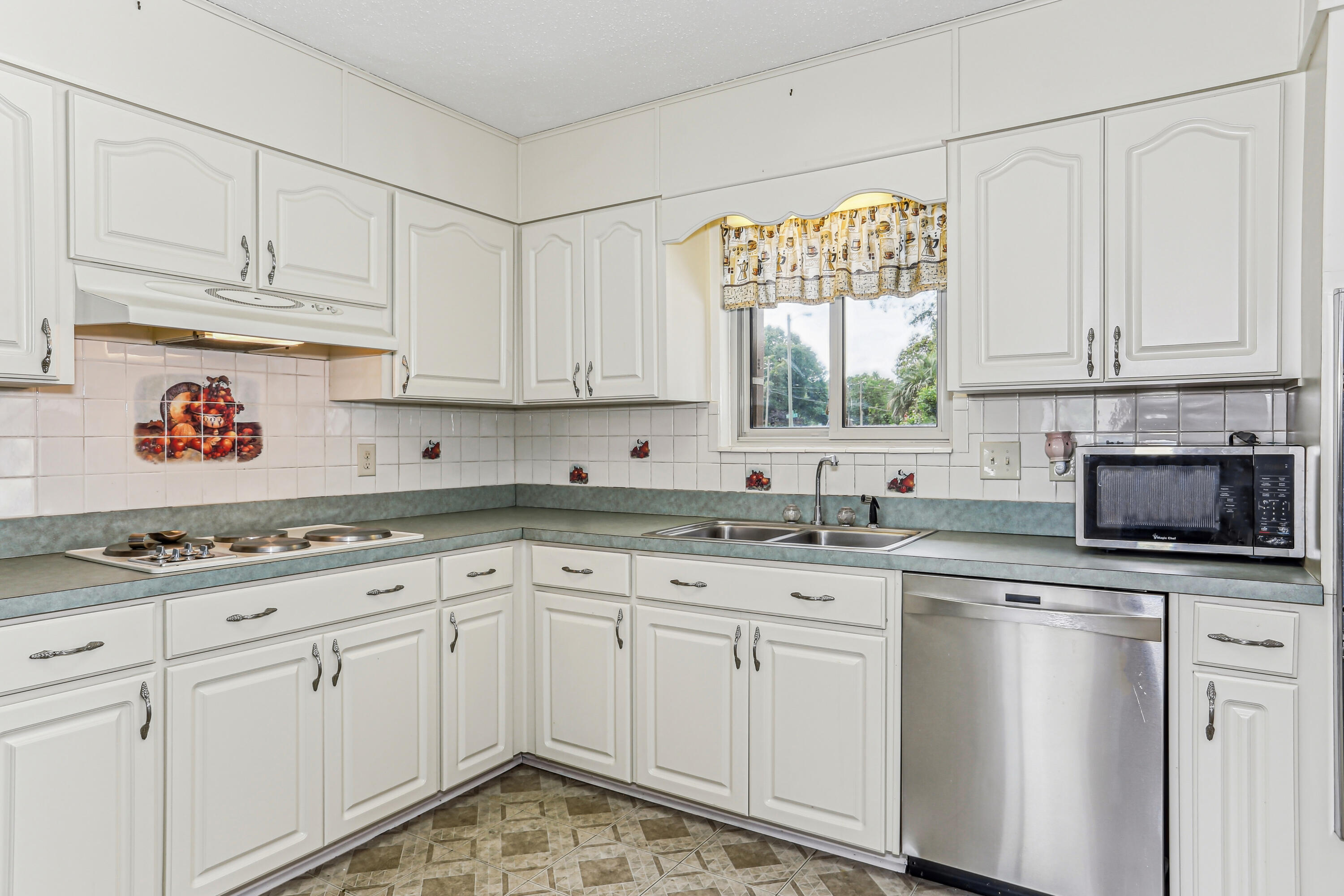 KENWOOD S/D 2ND ADDN - Residential