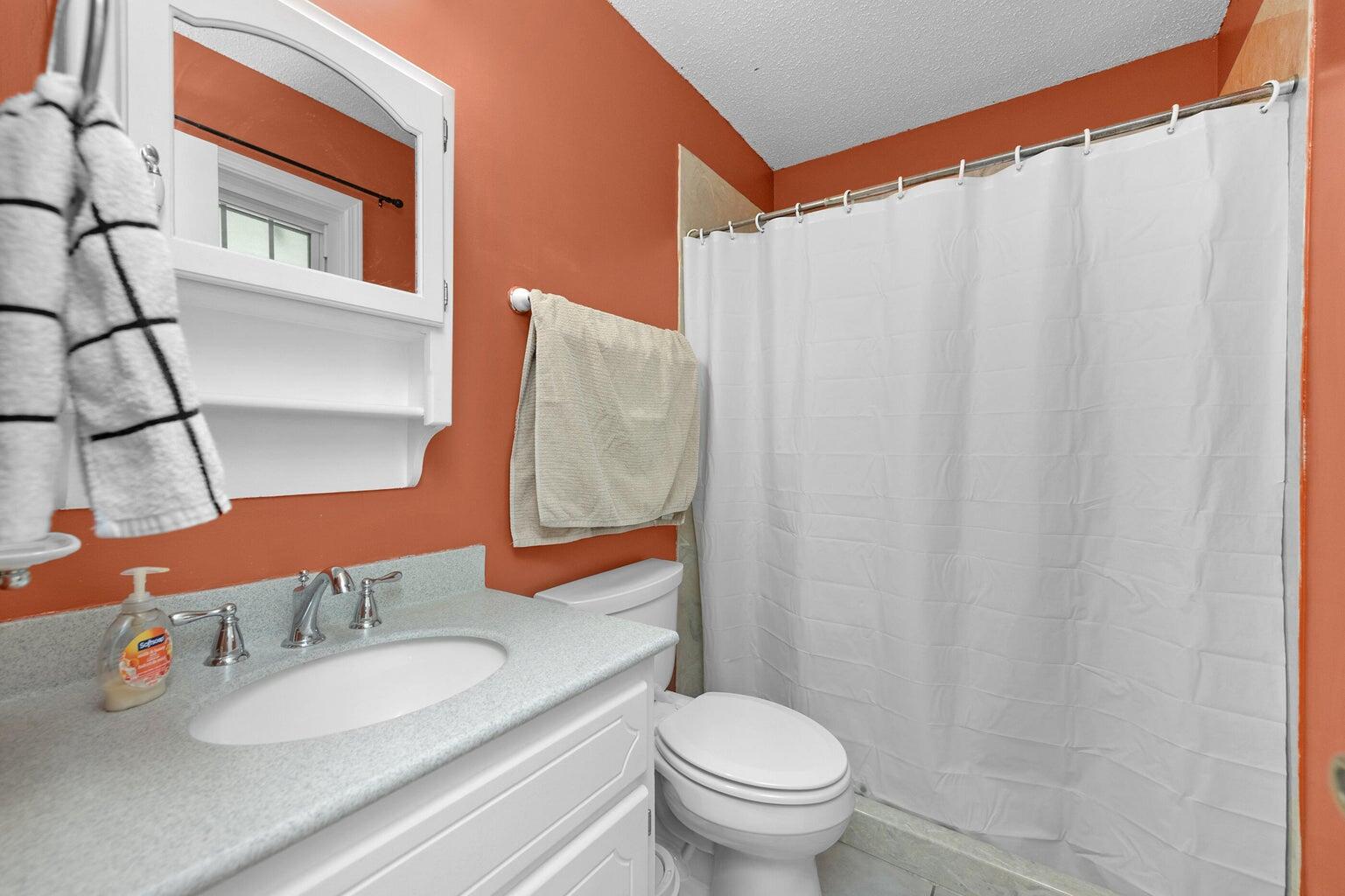SHOAL WOOD EST 1ST PH II - Residential Lease
