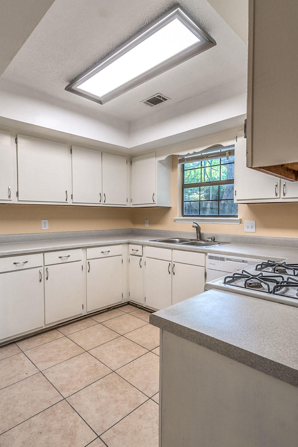 OAK WOOD T/H - Residential