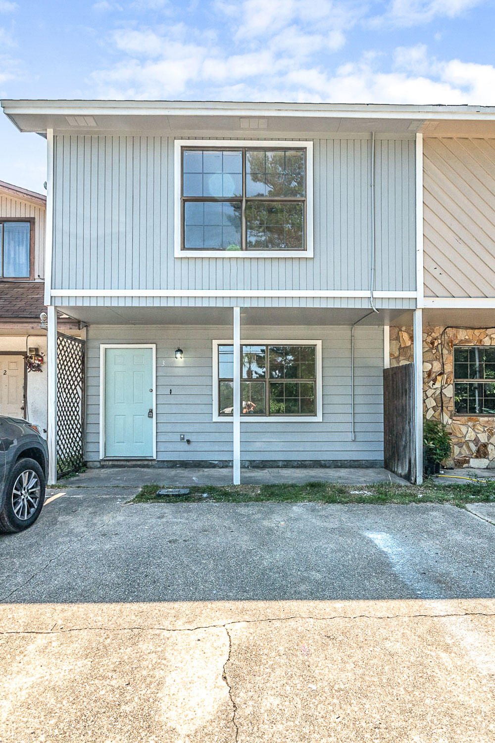 OAK WOOD T/H - Residential