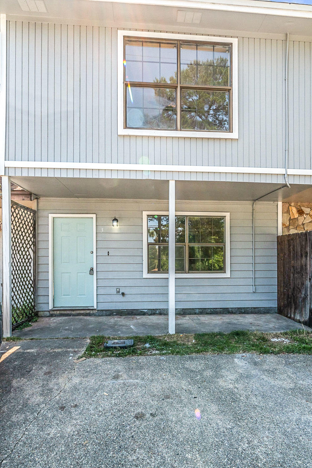 OAK WOOD T/H - Residential