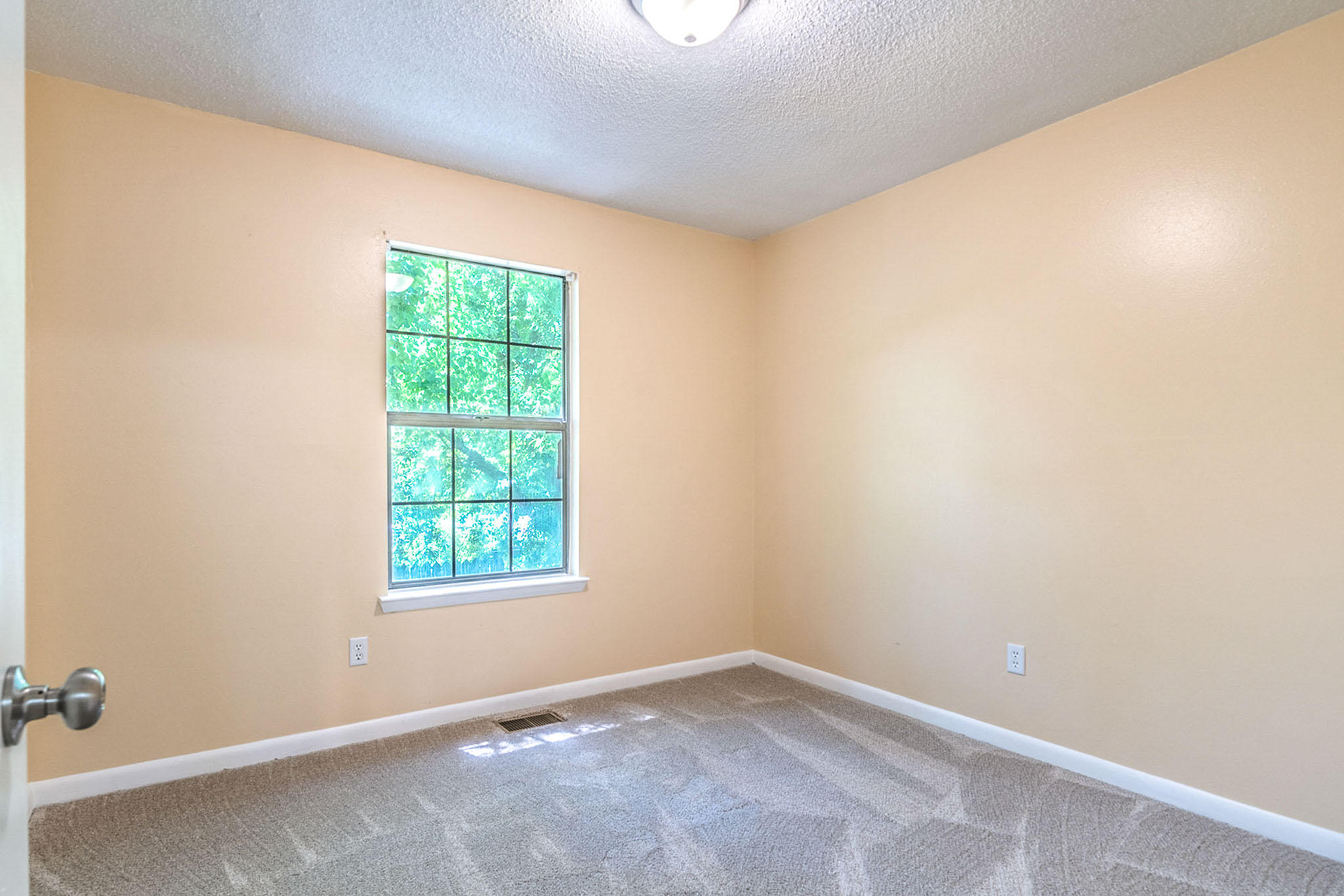 OAK WOOD T/H - Residential