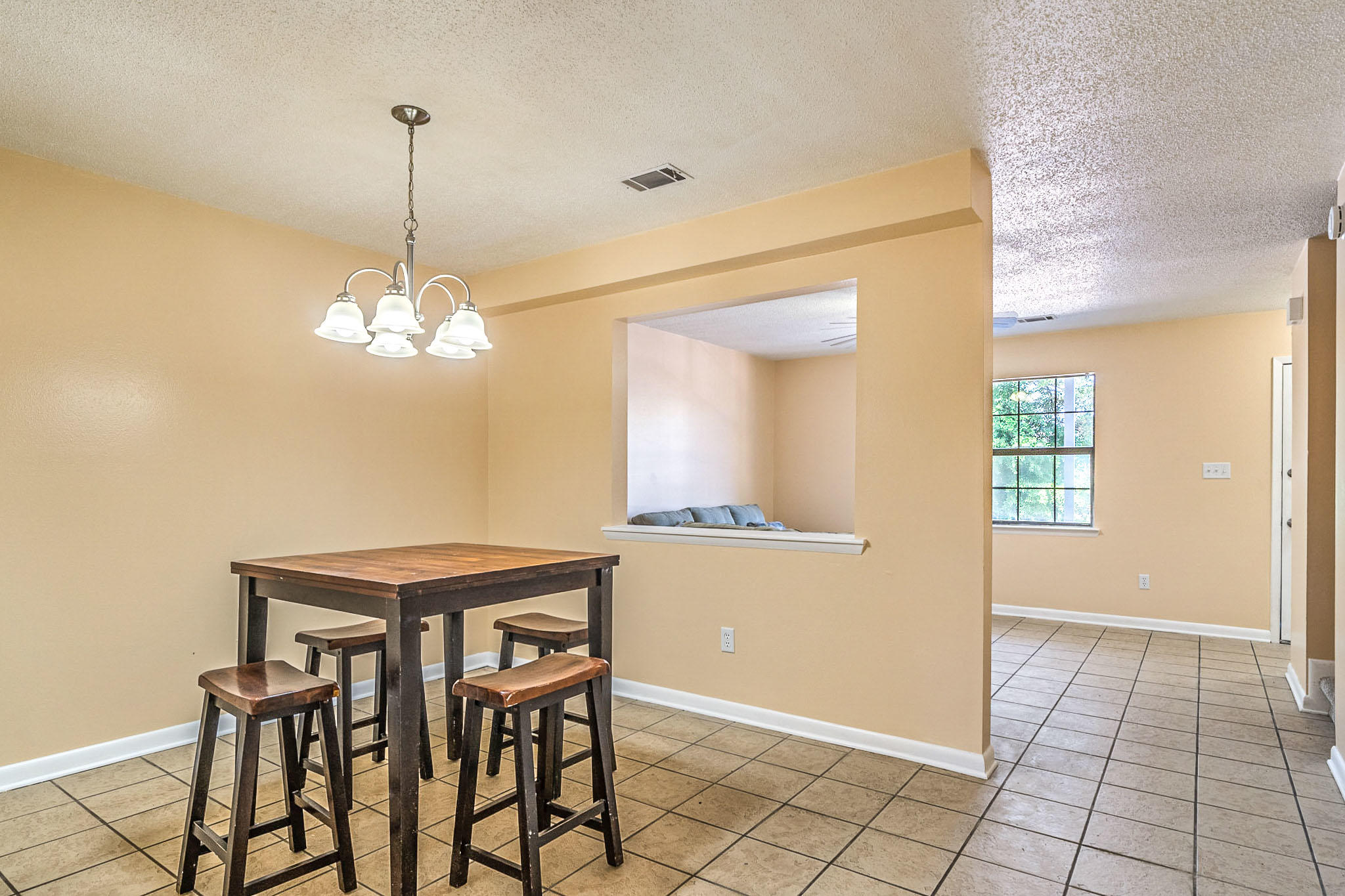 OAK WOOD T/H - Residential