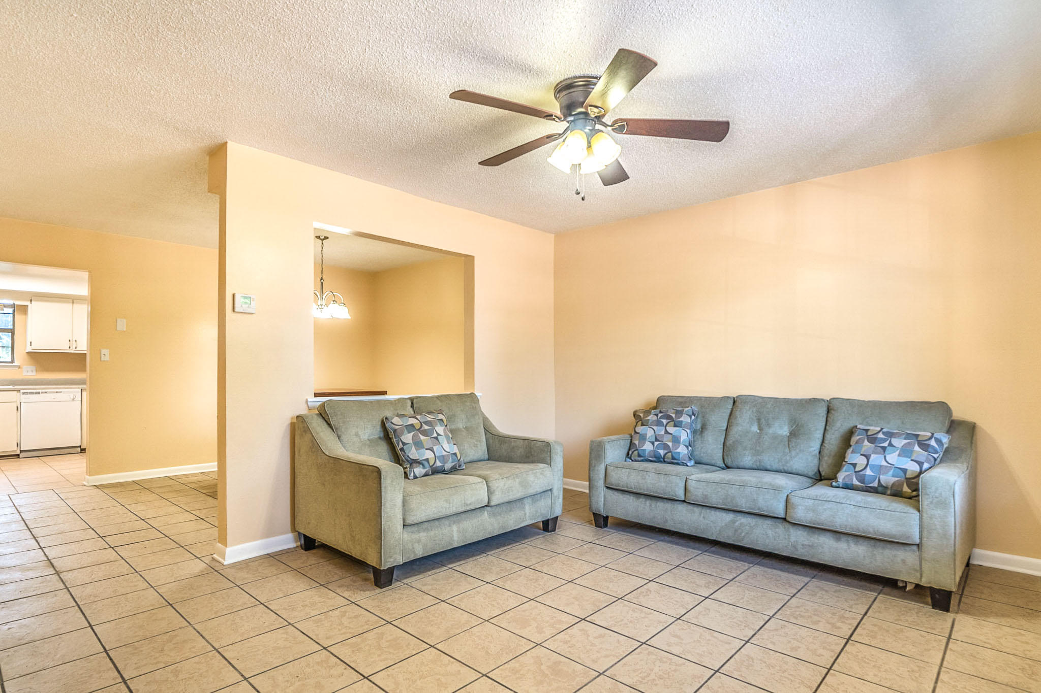 OAK WOOD T/H - Residential