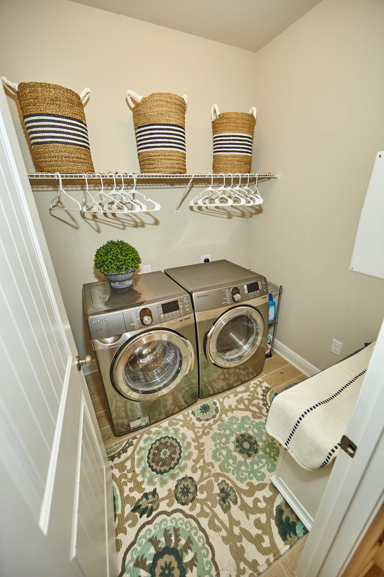 MUSSETT BAYOU ESTATES - Residential