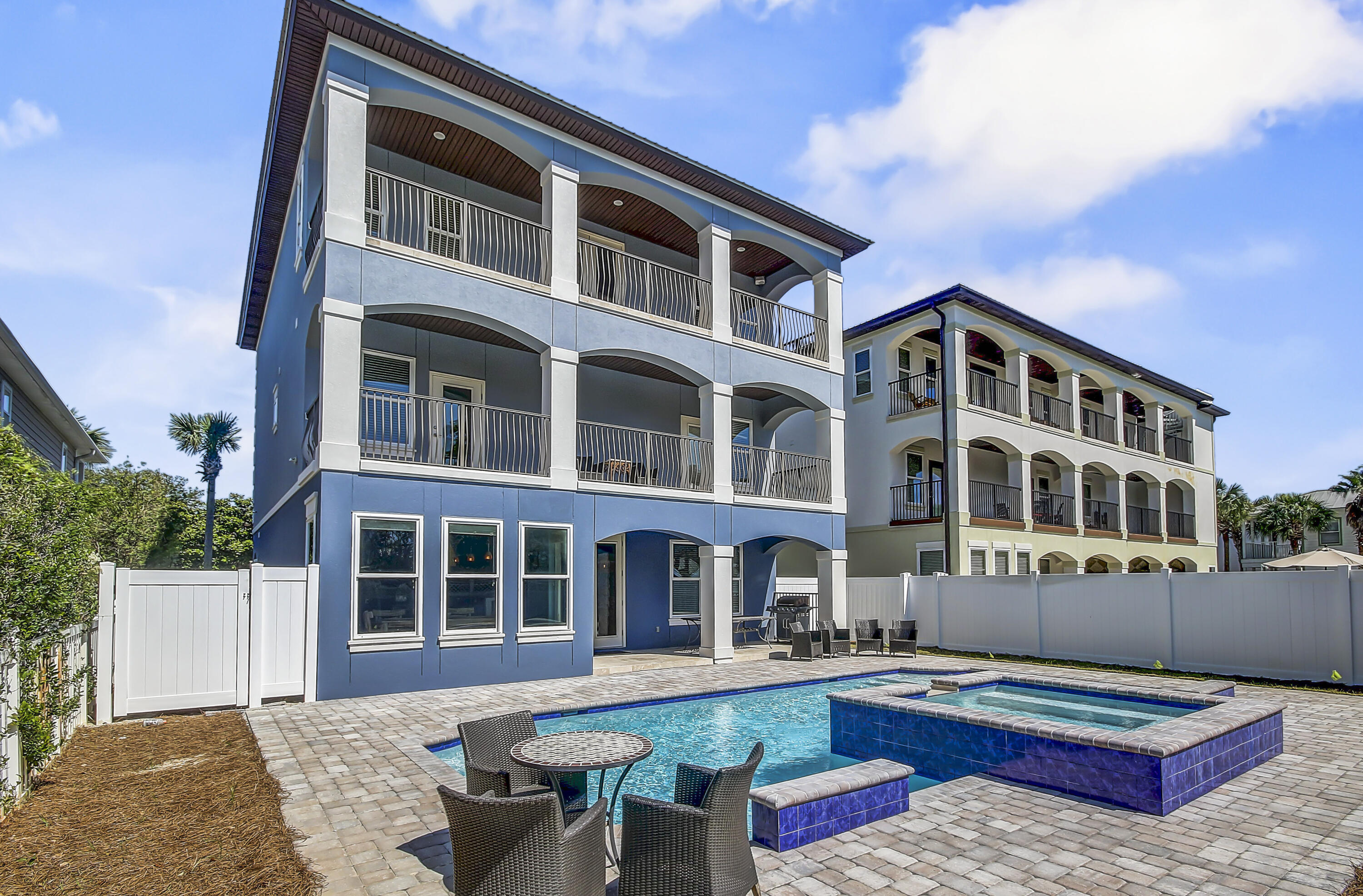 CRYSTAL BEACH - Residential