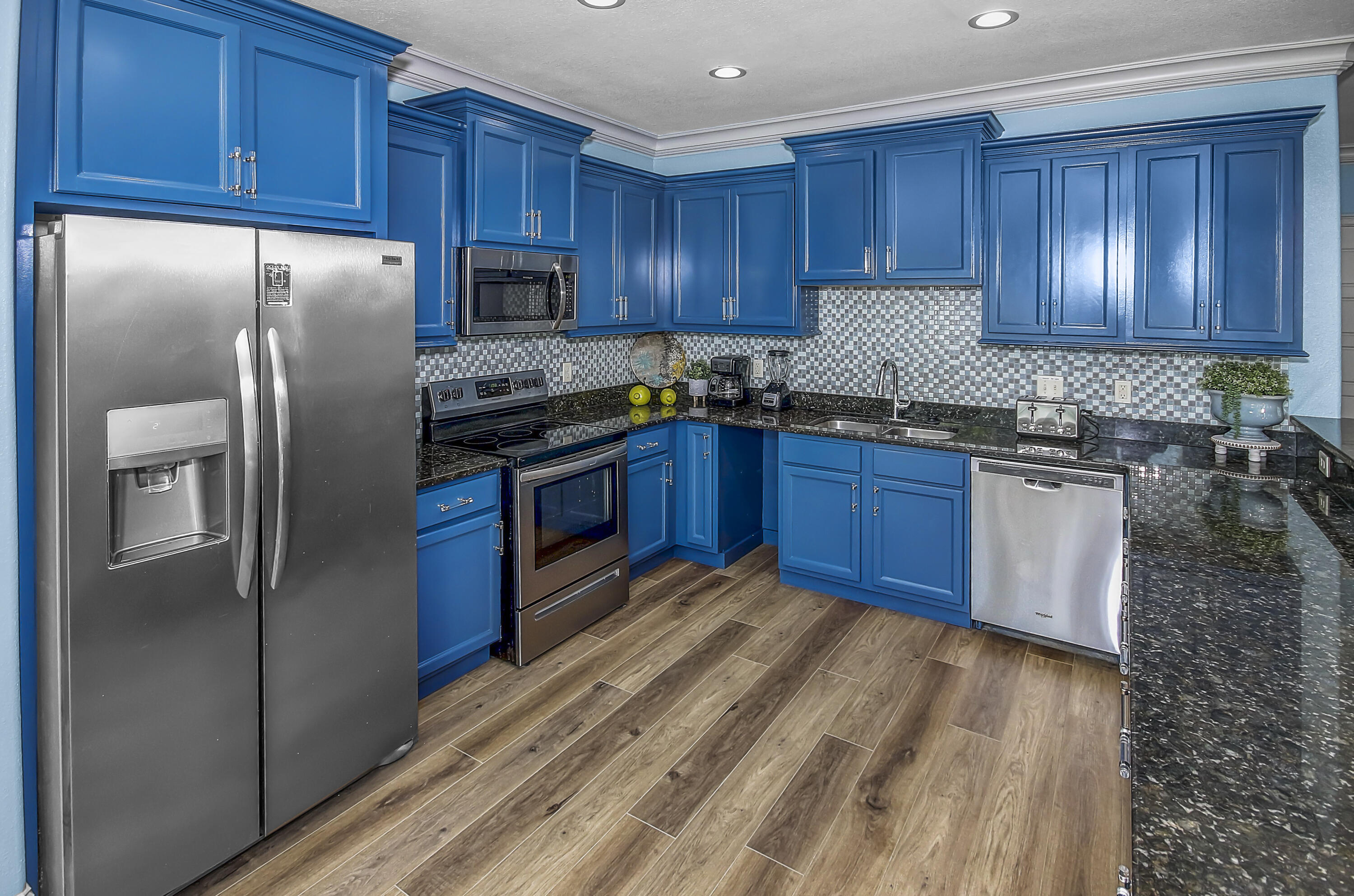 CRYSTAL BEACH - Residential