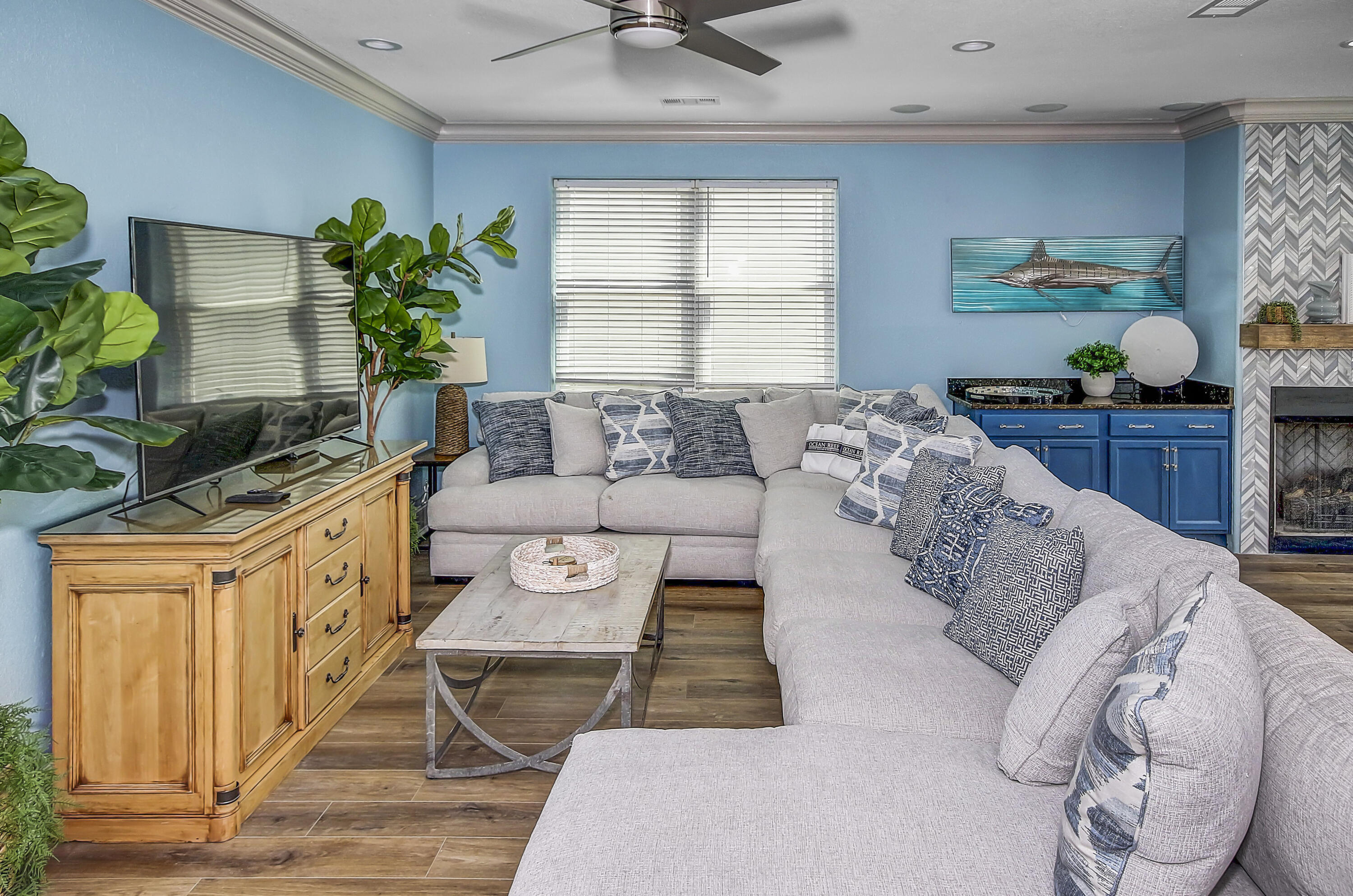 CRYSTAL BEACH - Residential