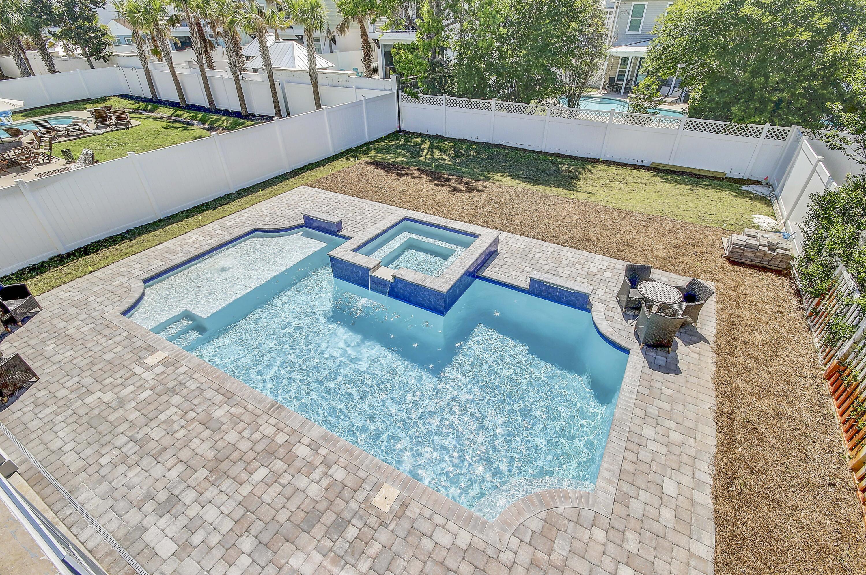 CRYSTAL BEACH - Residential