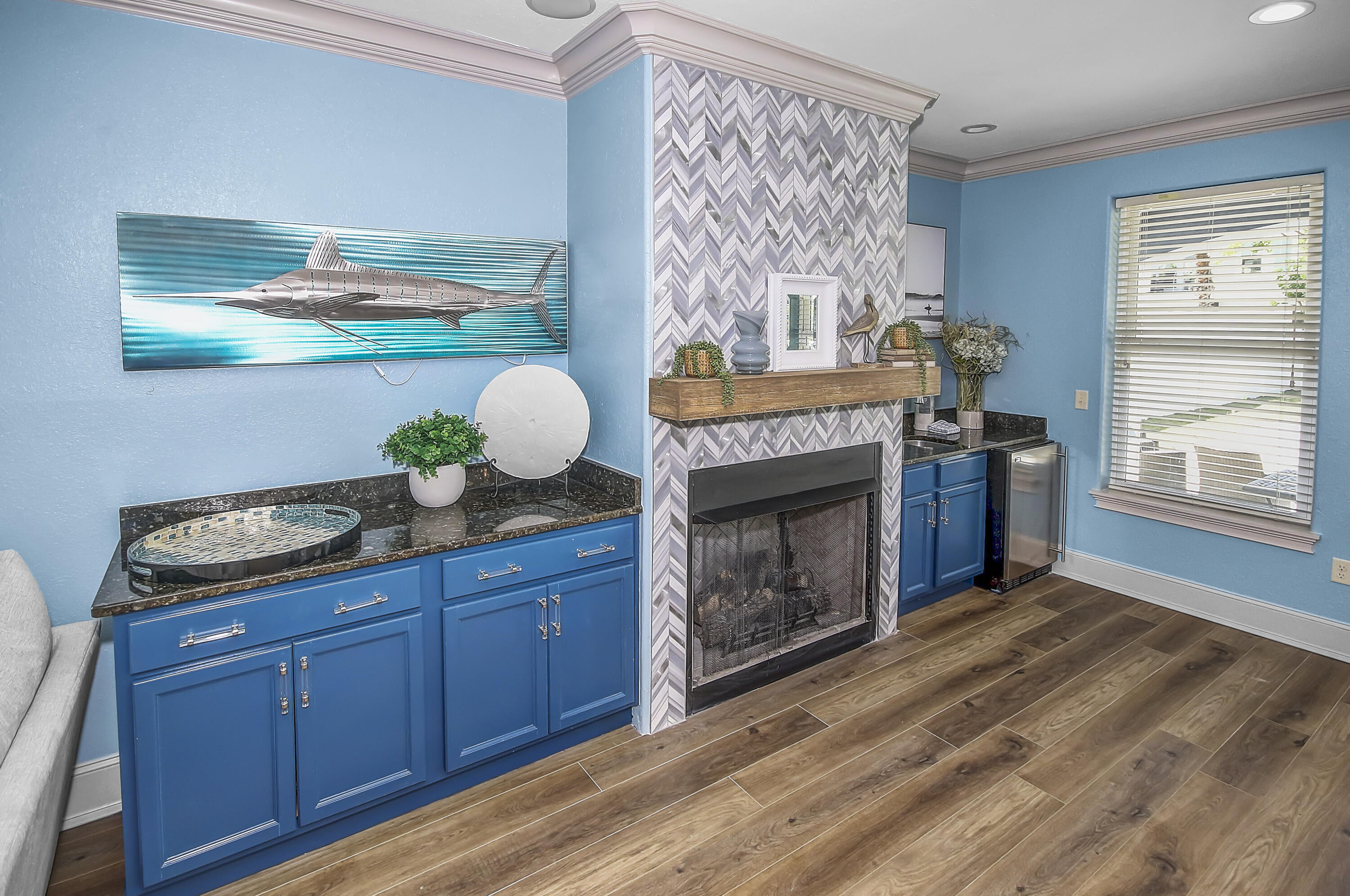 CRYSTAL BEACH - Residential