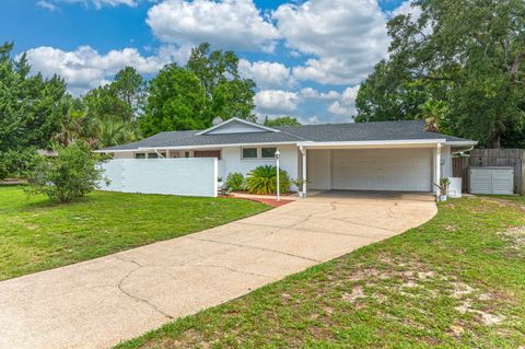 A home in Fort Walton Beach