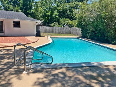 A home in Fort Walton Beach