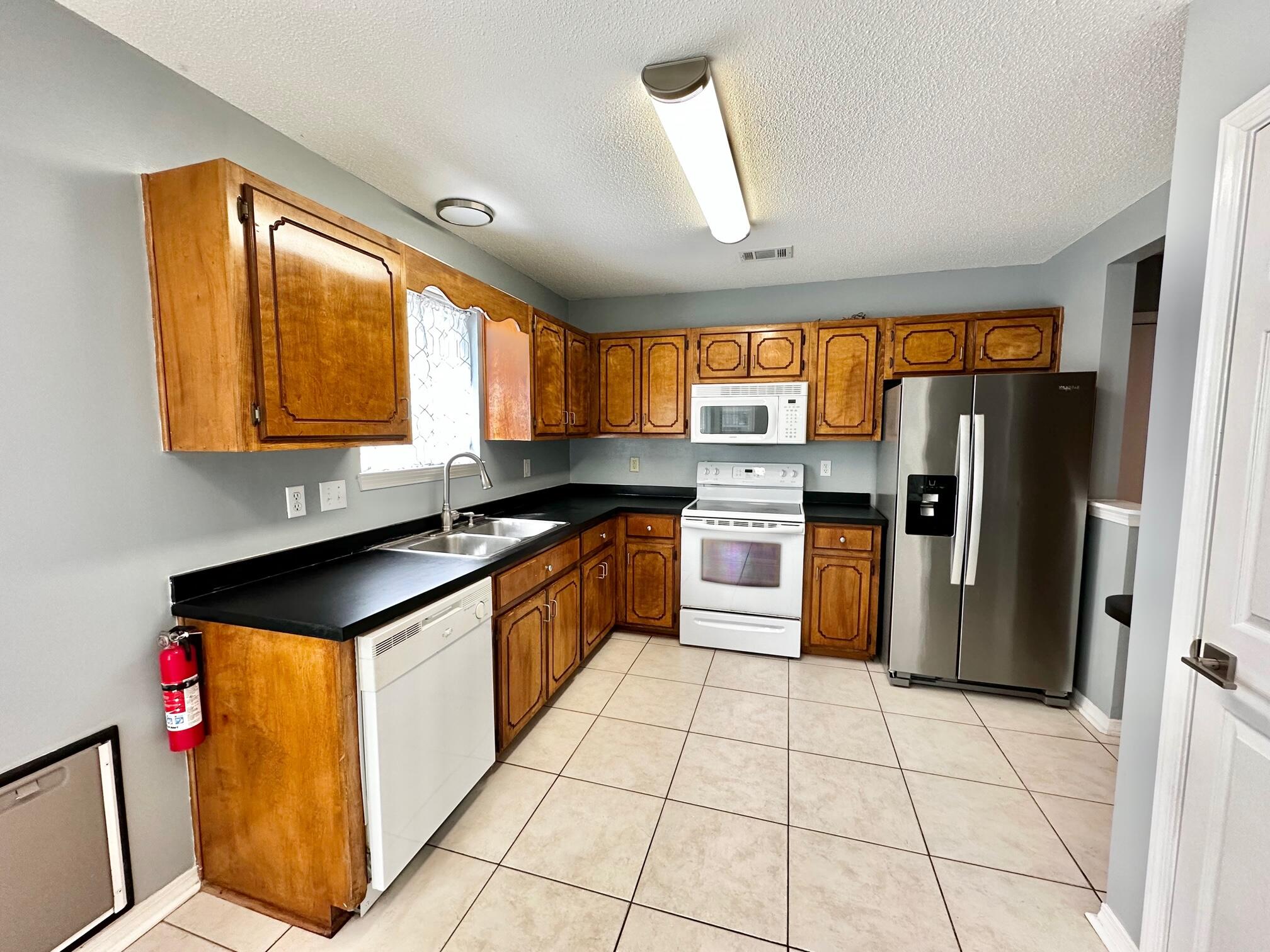 BLUE PINE VILLAGE PH 2 - Residential Lease