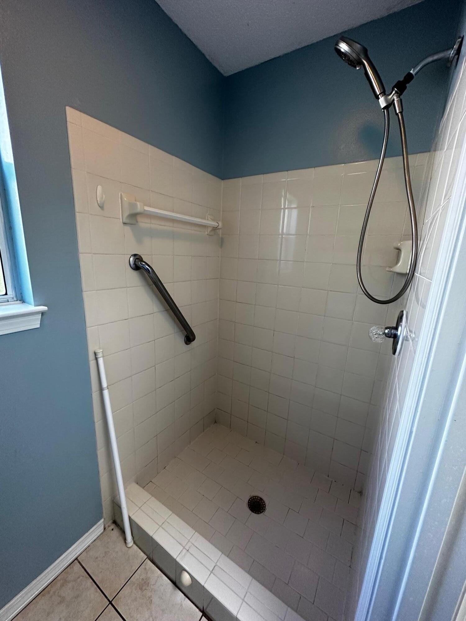 BLUE PINE VILLAGE PH 2 - Residential Lease