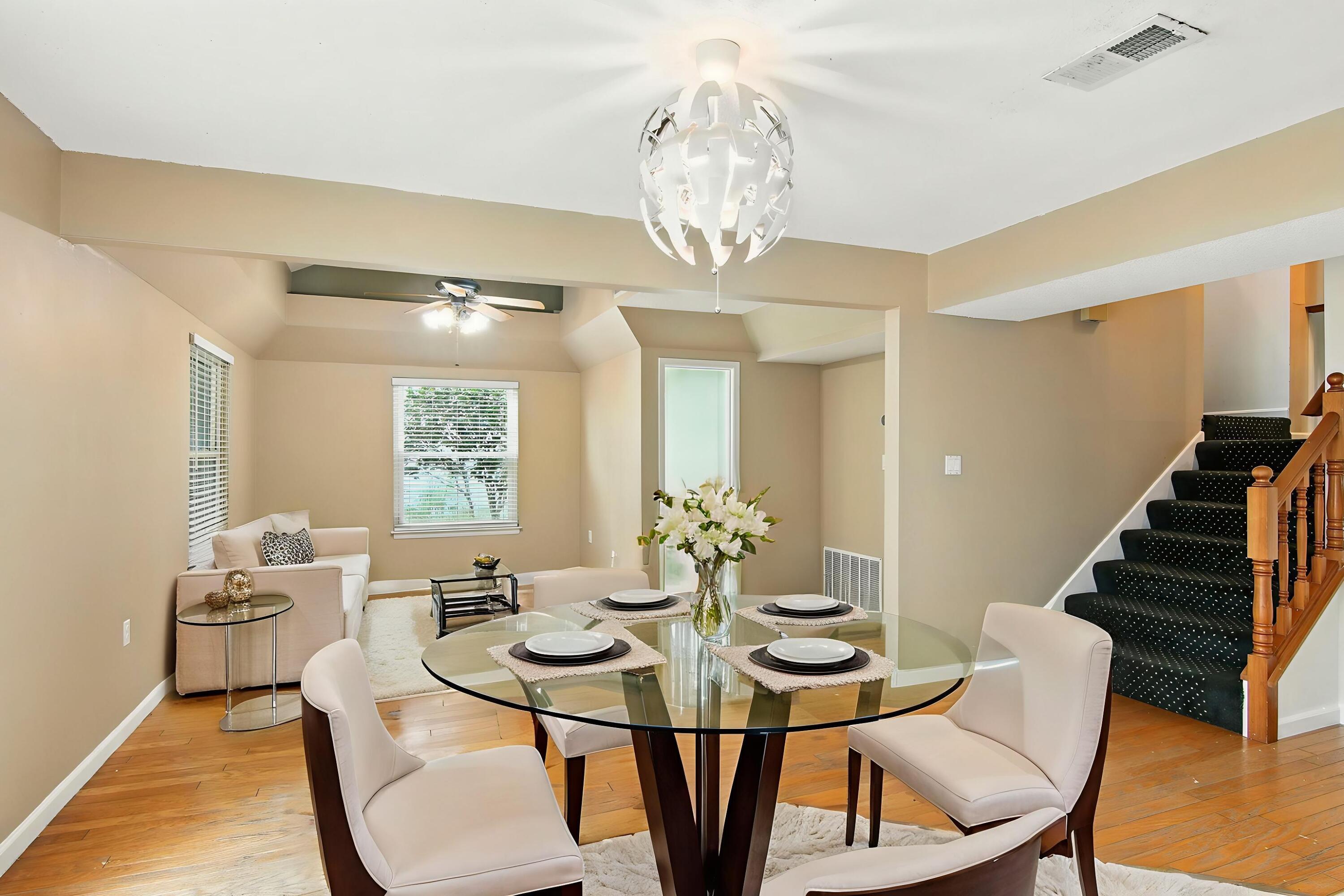 FOREST MANOR 3RD ADDN - Residential Lease