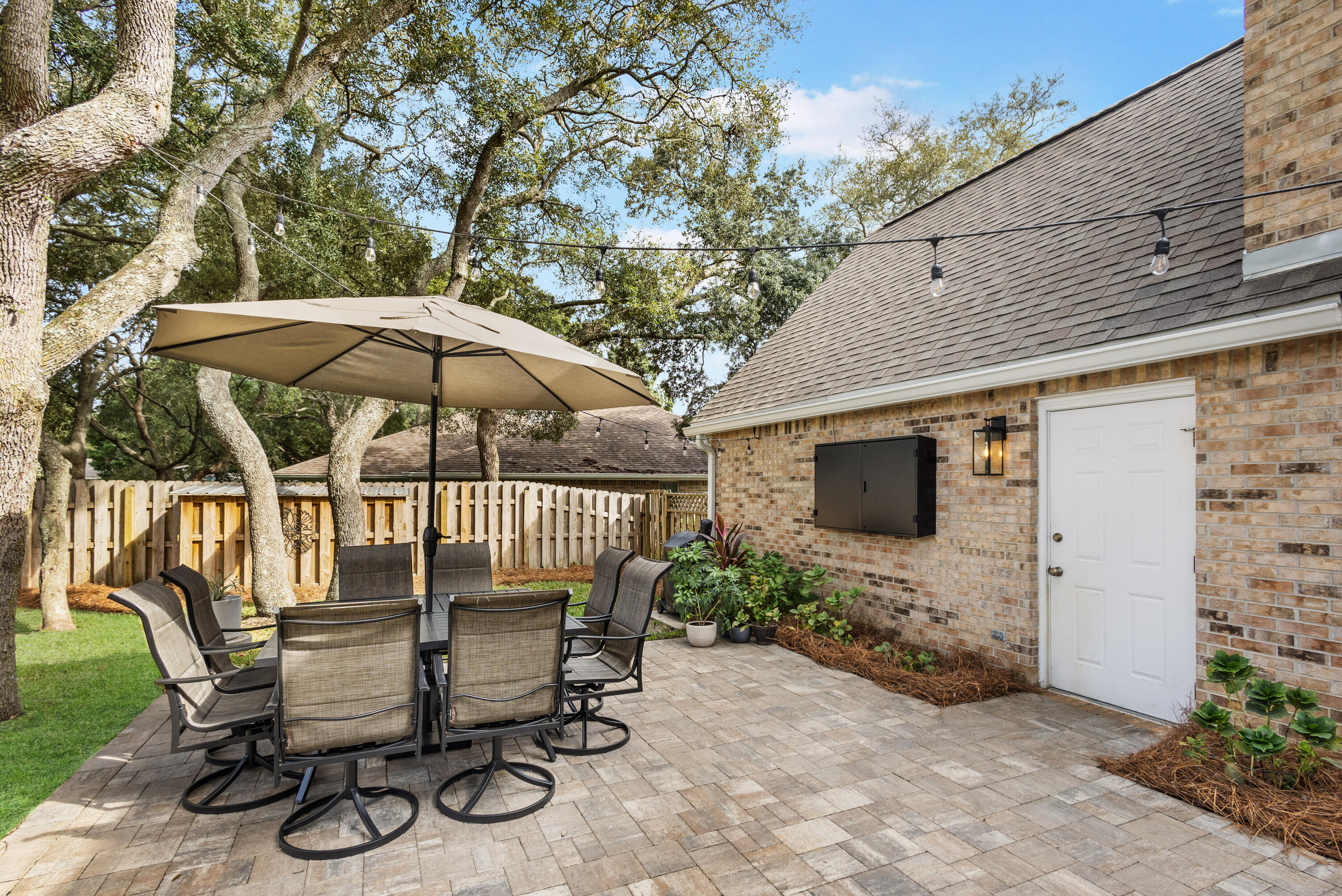LAKE POINTE - Residential