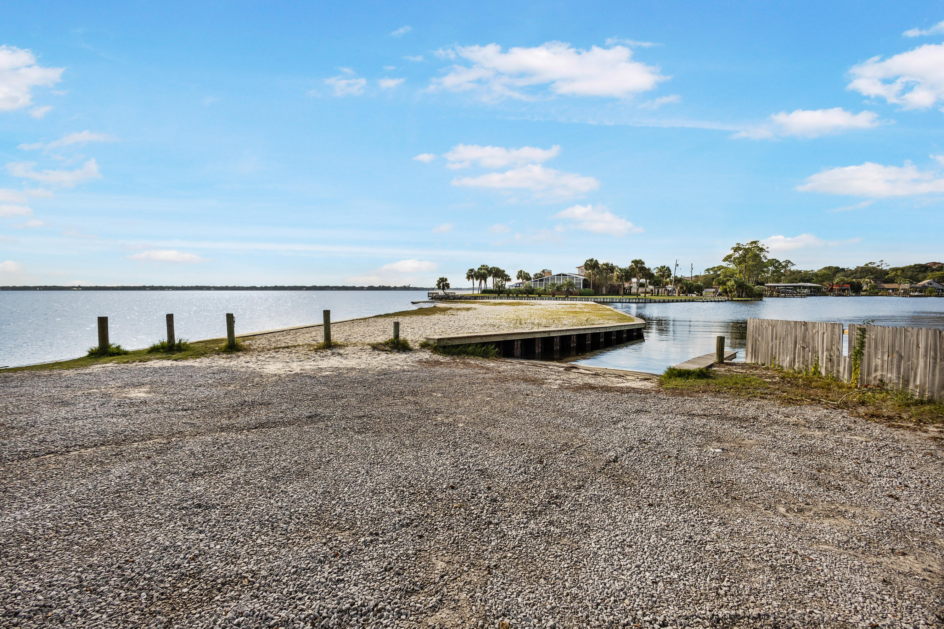 LAKE POINTE - Residential