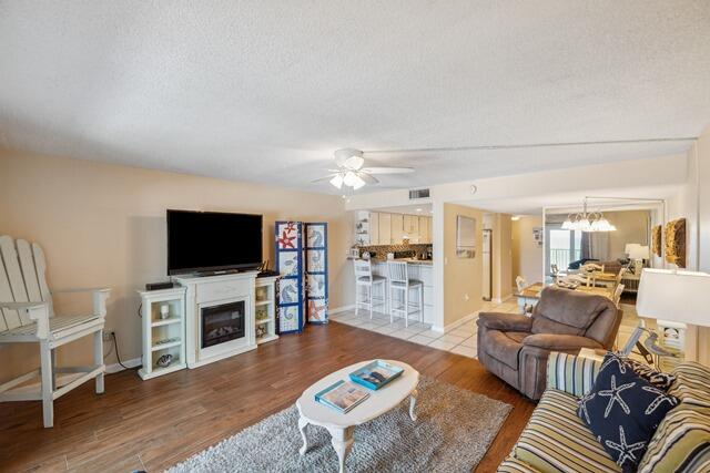 MARINER WEST - Residential
