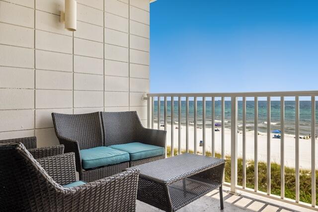 MARINER WEST - Residential