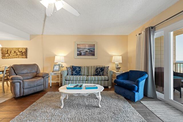 MARINER WEST - Residential