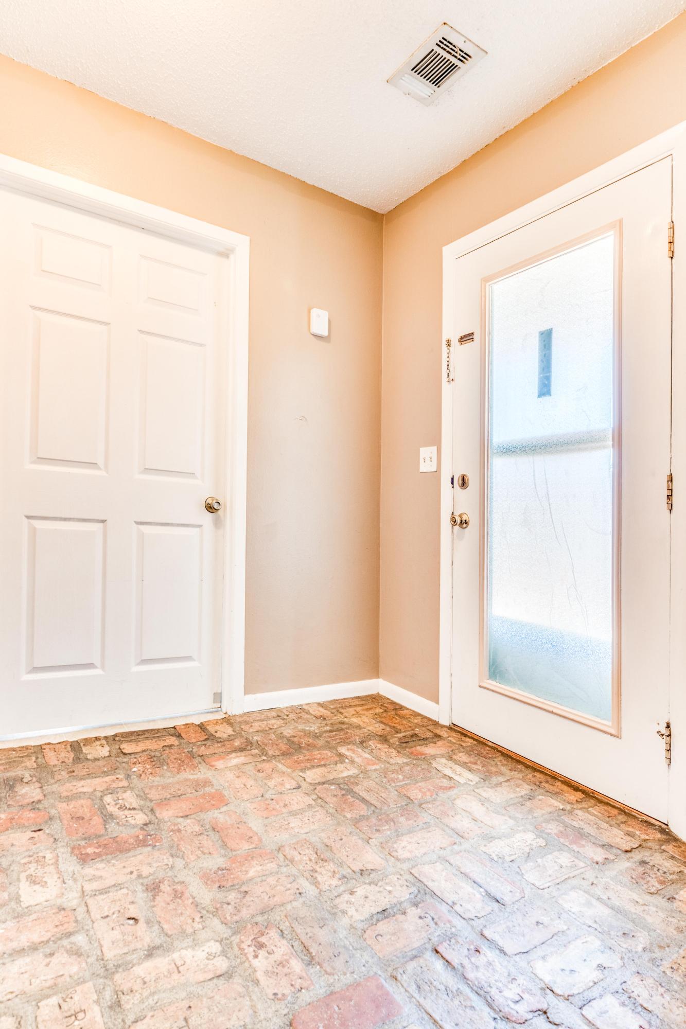 CASA LOMA S/D 1ST ADDN - Residential