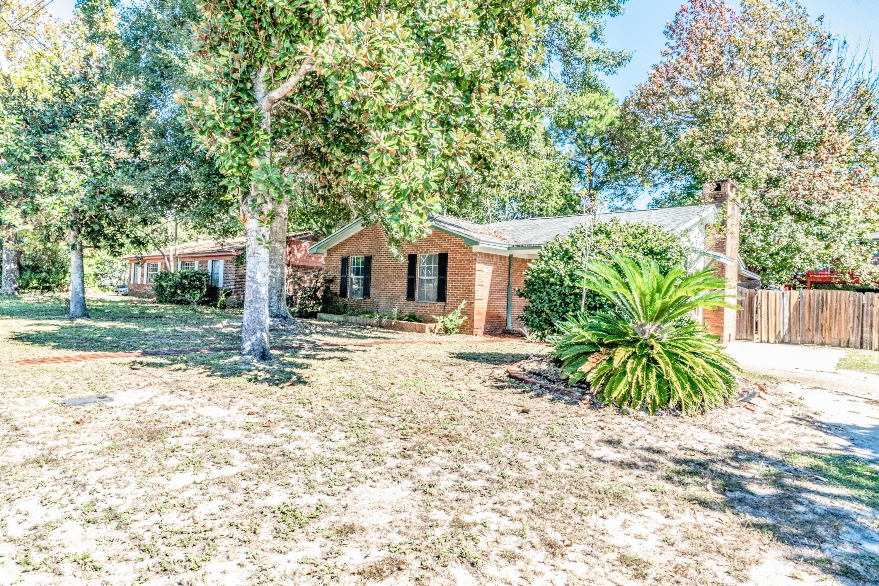 CASA LOMA S/D 1ST ADDN - Residential