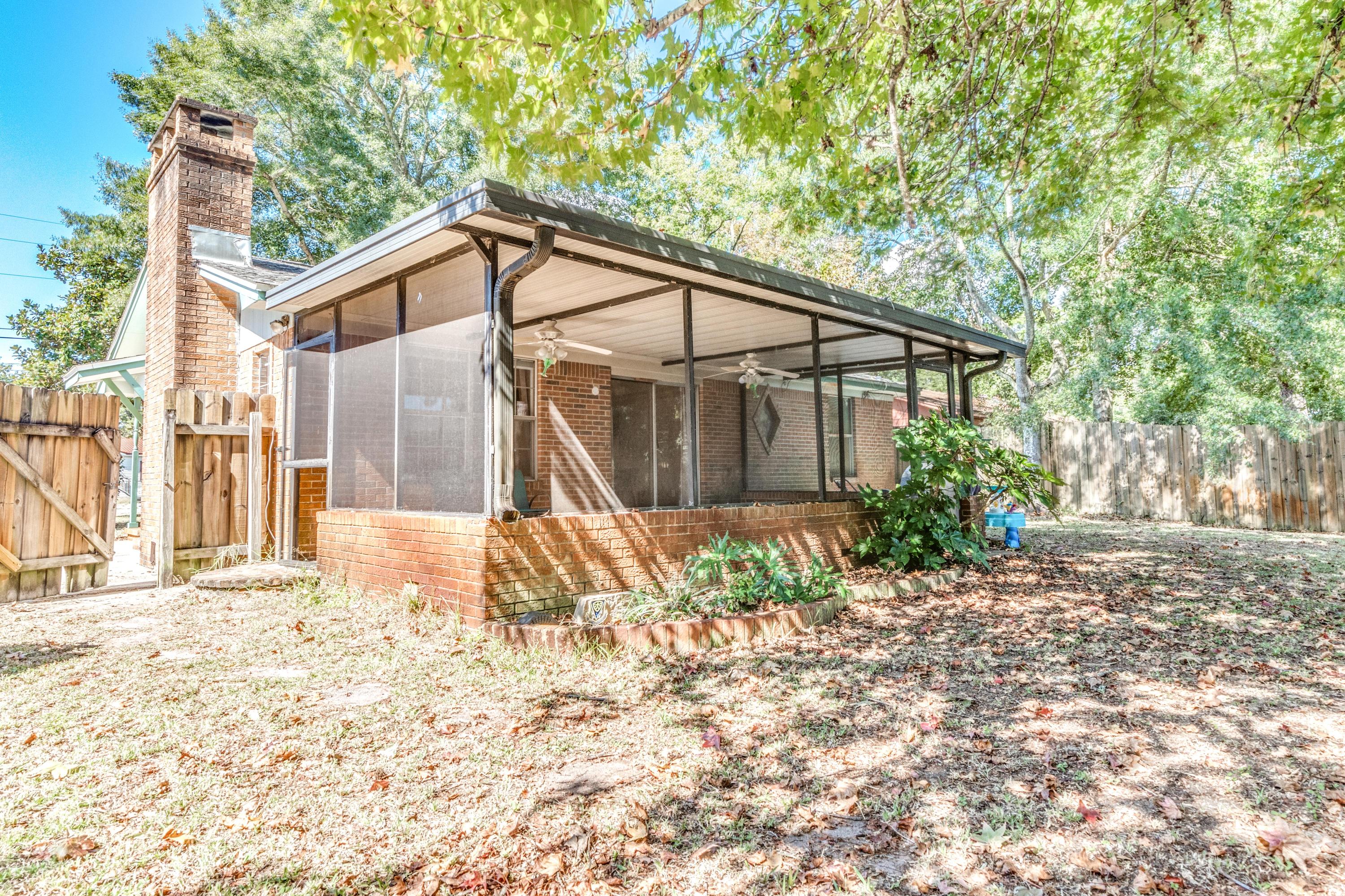 CASA LOMA S/D 1ST ADDN - Residential