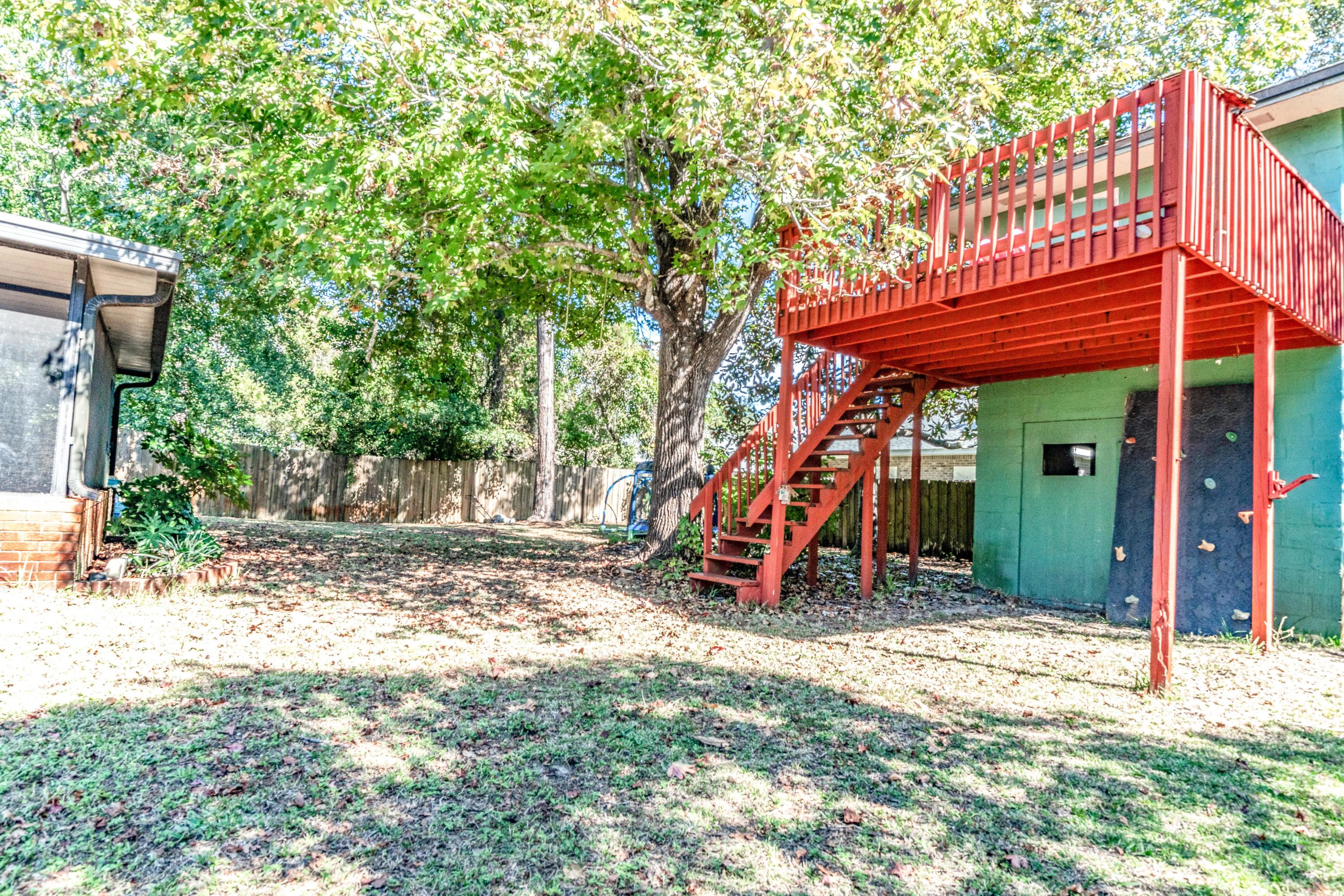 CASA LOMA S/D 1ST ADDN - Residential