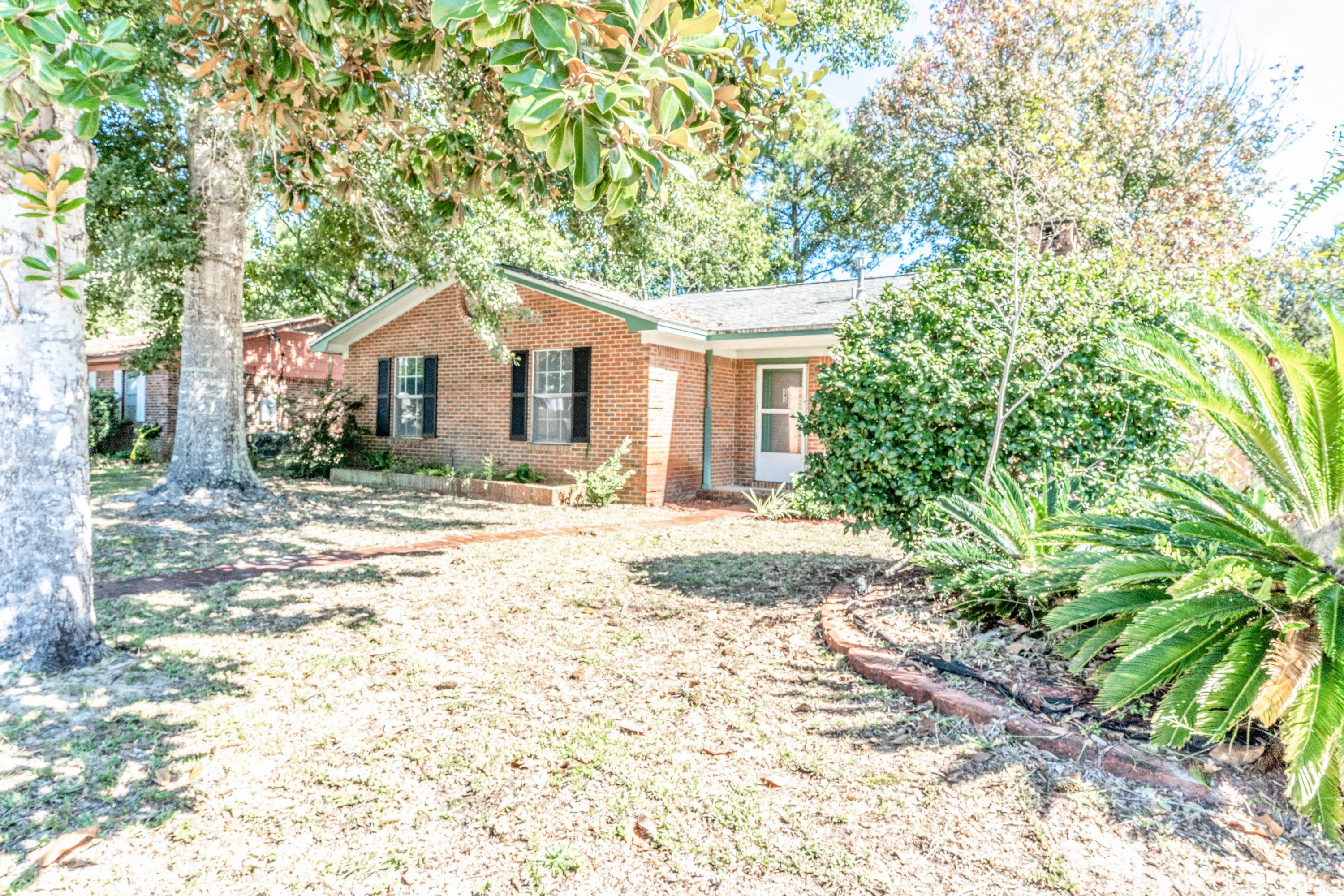 CASA LOMA S/D 1ST ADDN - Residential