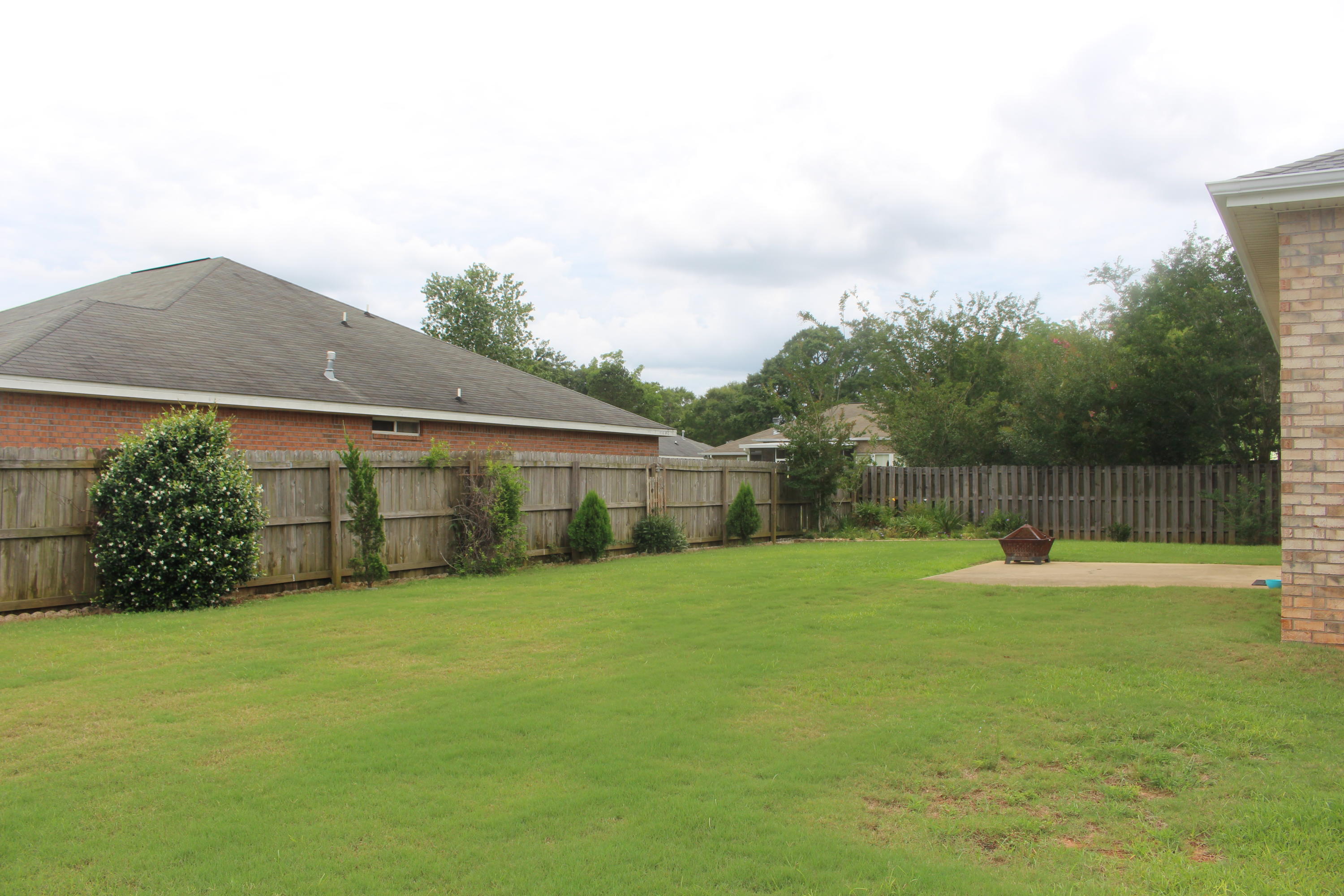 BROOKE ESTATES PH I - Residential