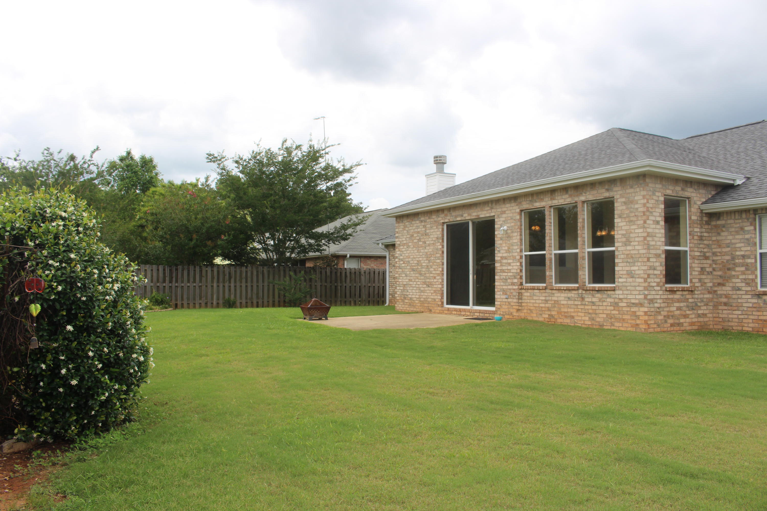 BROOKE ESTATES PH I - Residential