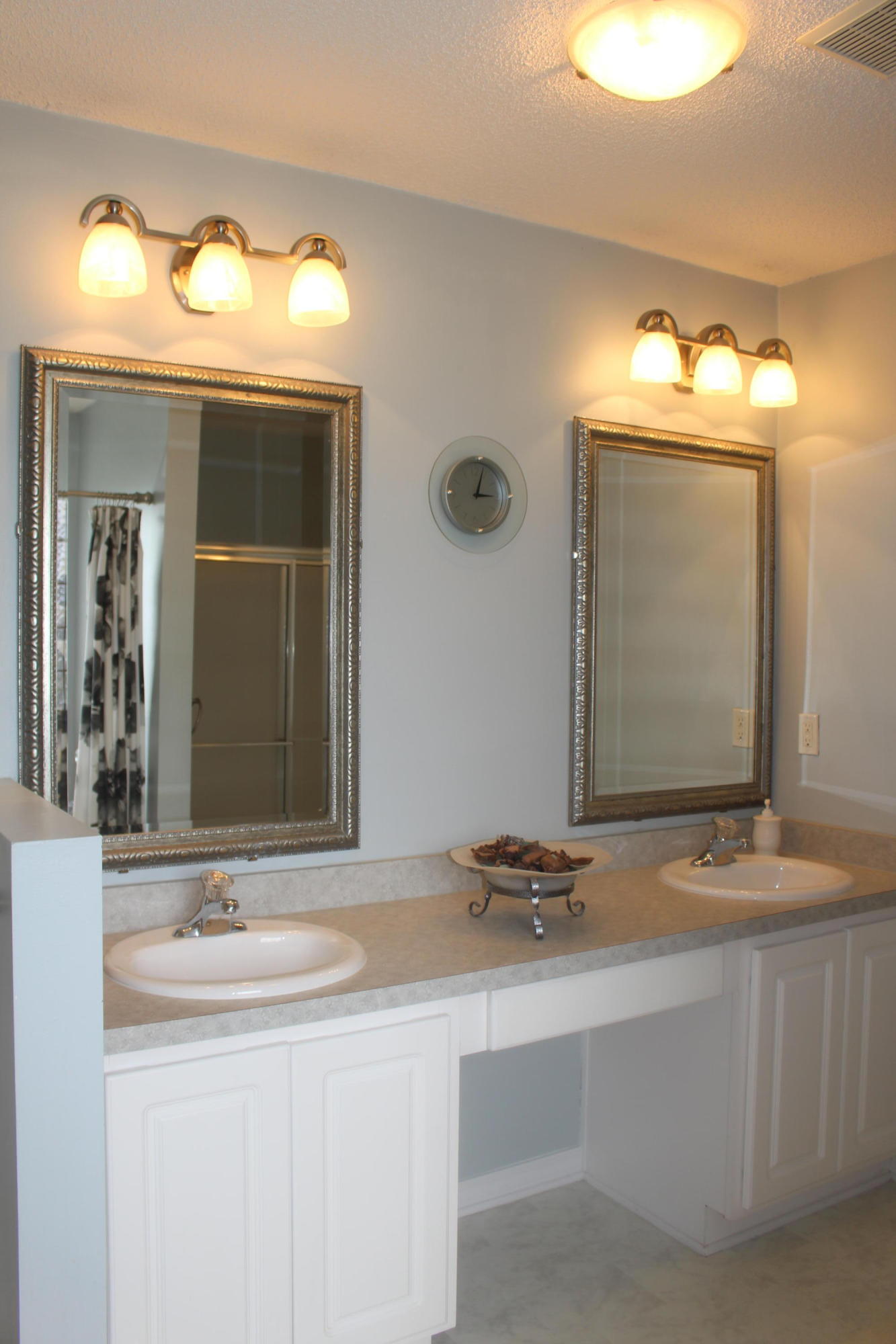 BROOKE ESTATES PH I - Residential