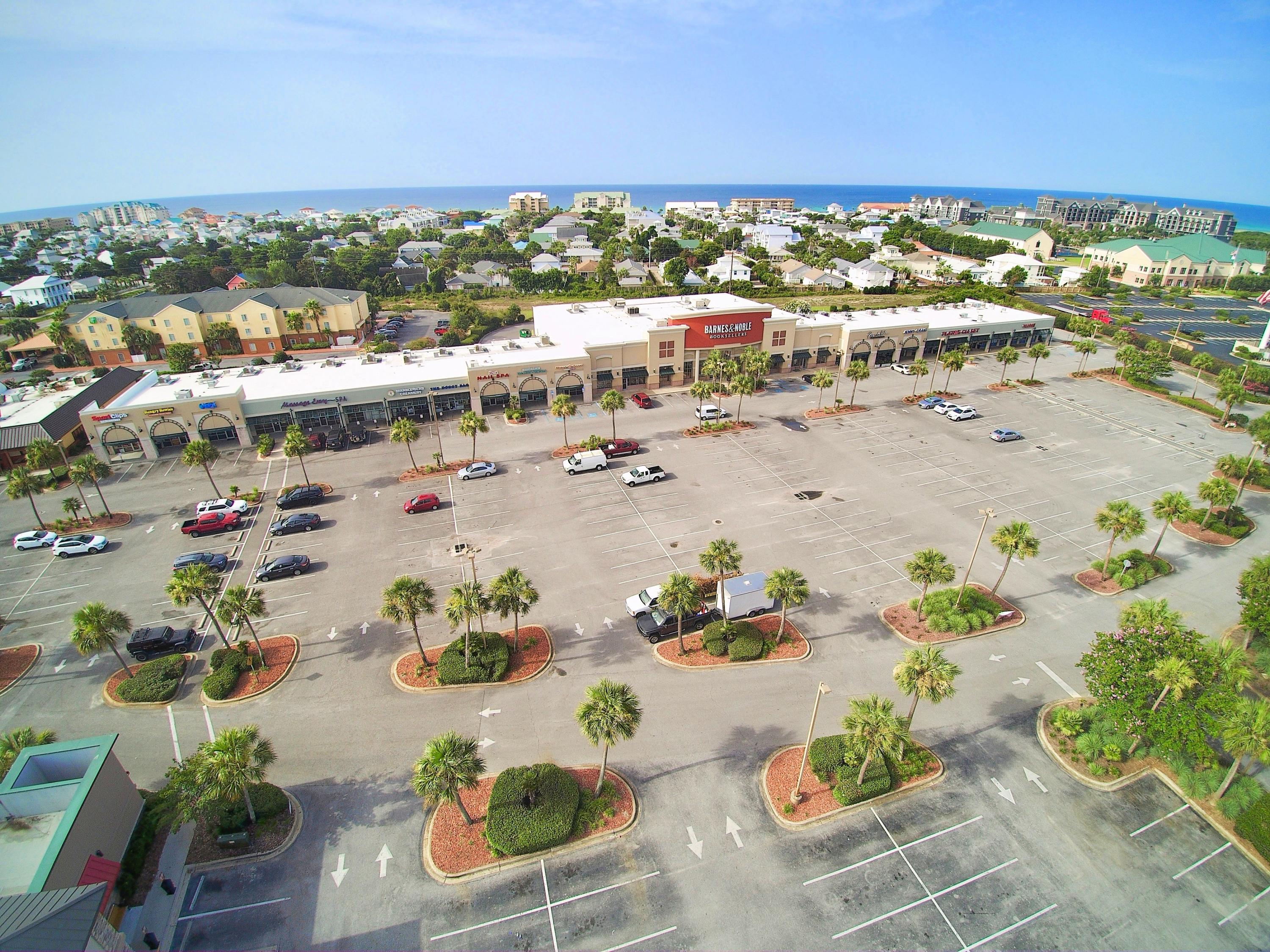 The Crystal Beach Plaza is strategically located at the signalized intersection of U.S. Highway 98 and SR 293, with excellent visibility and access to over 54,000 vehicles per day. U.S. Highway 98 serves as the main route along Florida's Emerald Coast and connects Destin to Pensacola and Panama City. Located in a dense retail corridor, the property is surrounded by major national retailers, restaurants, and entertainment. National retailers nearby include Bass Pro Shops, Whole Foods, Wal-Mart Supercenter, Belk, H&M, AMC Theaters, Ross, Stein Mart, Publix, Bed Bath & Beyond, Home Depot, Lowe's, Best Buy, PetSmart, Office Depot, Ulta, The Fresh Market, and many others. Crystal Beach Plaza currently has the Planet Beach 1,495 SF of retail and 5,549 SF of restaurant space available.