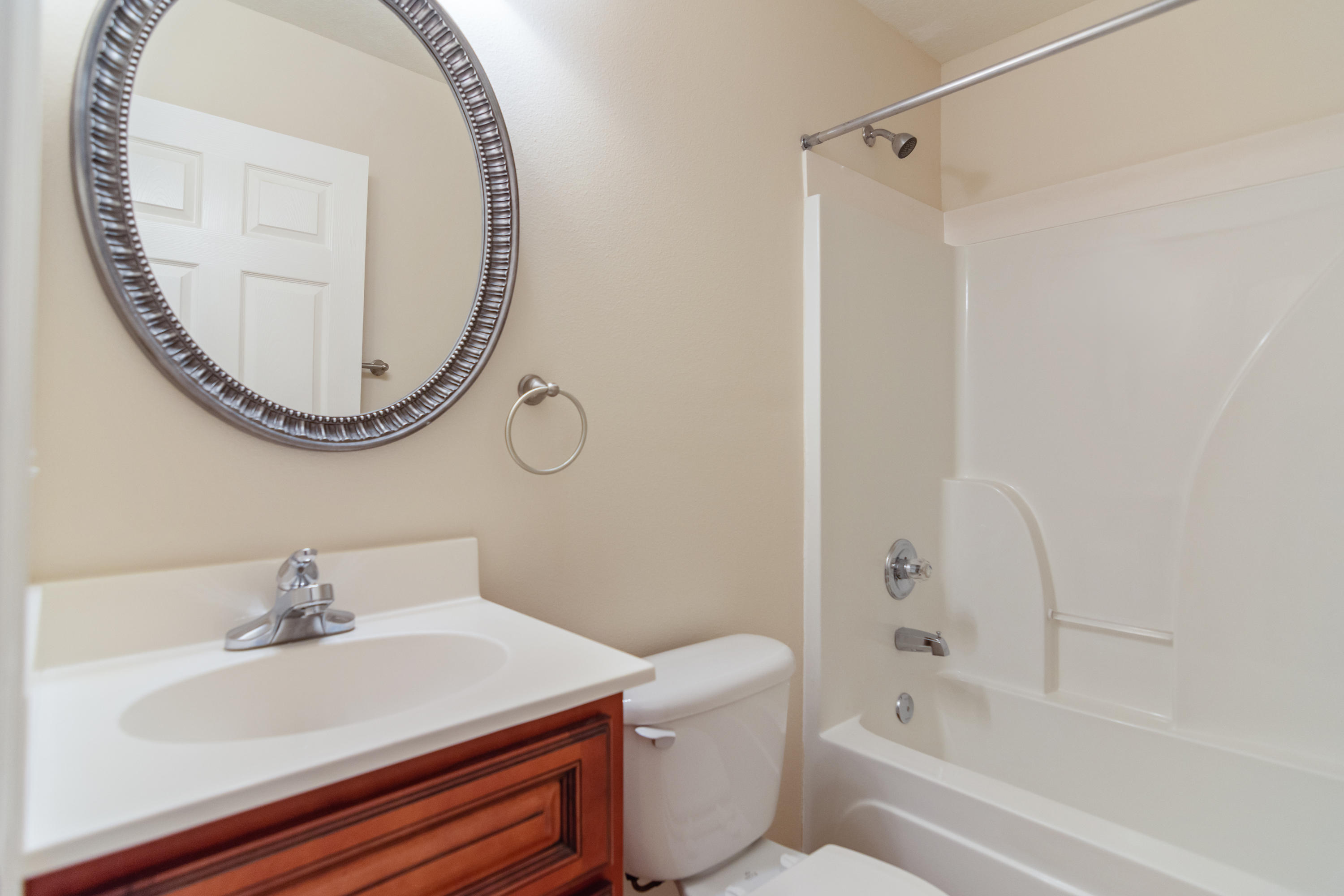 OAKDALE MINI FARMS RESUB LOT 01 - Residential