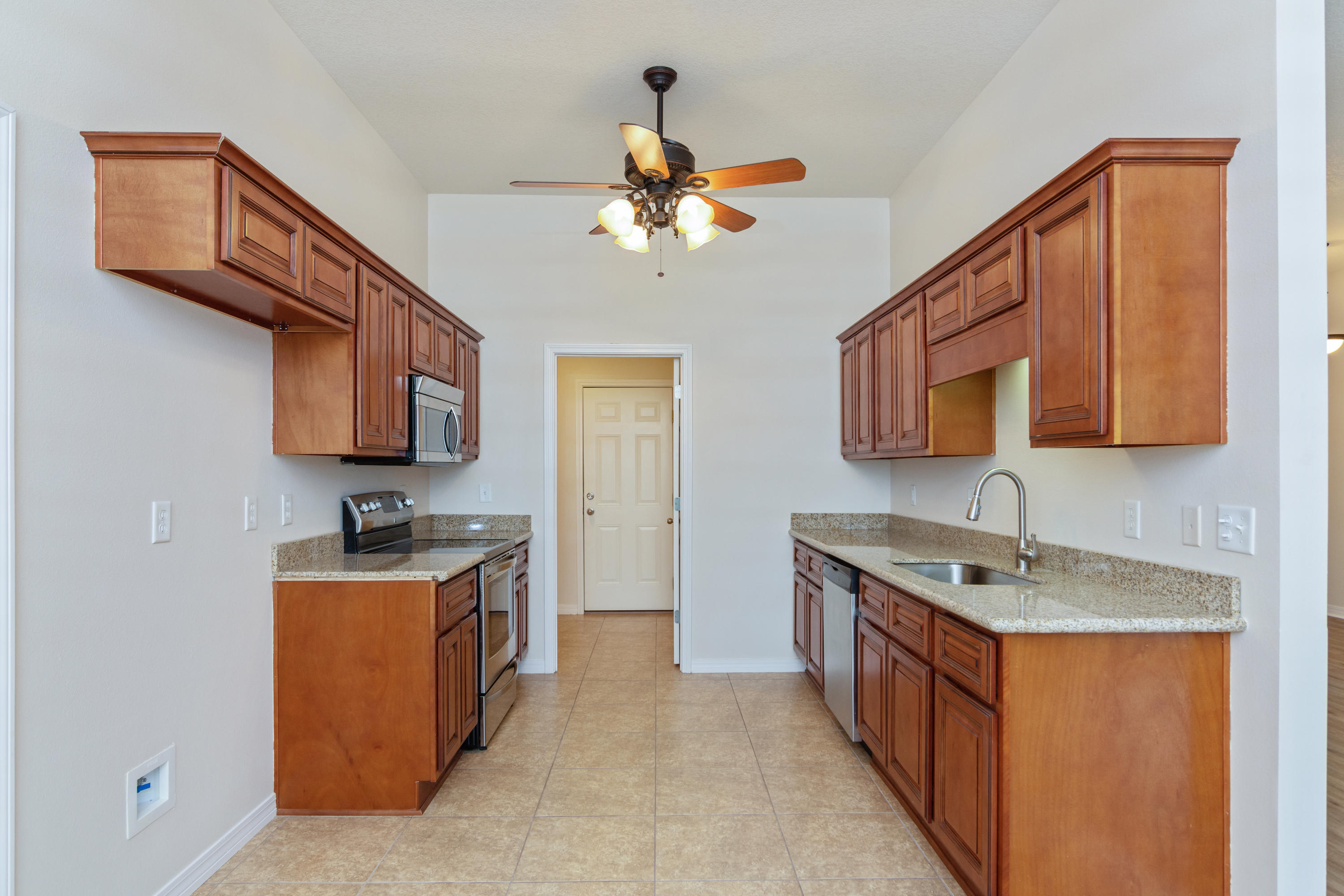 OAKDALE MINI FARMS RESUB LOT 01 - Residential