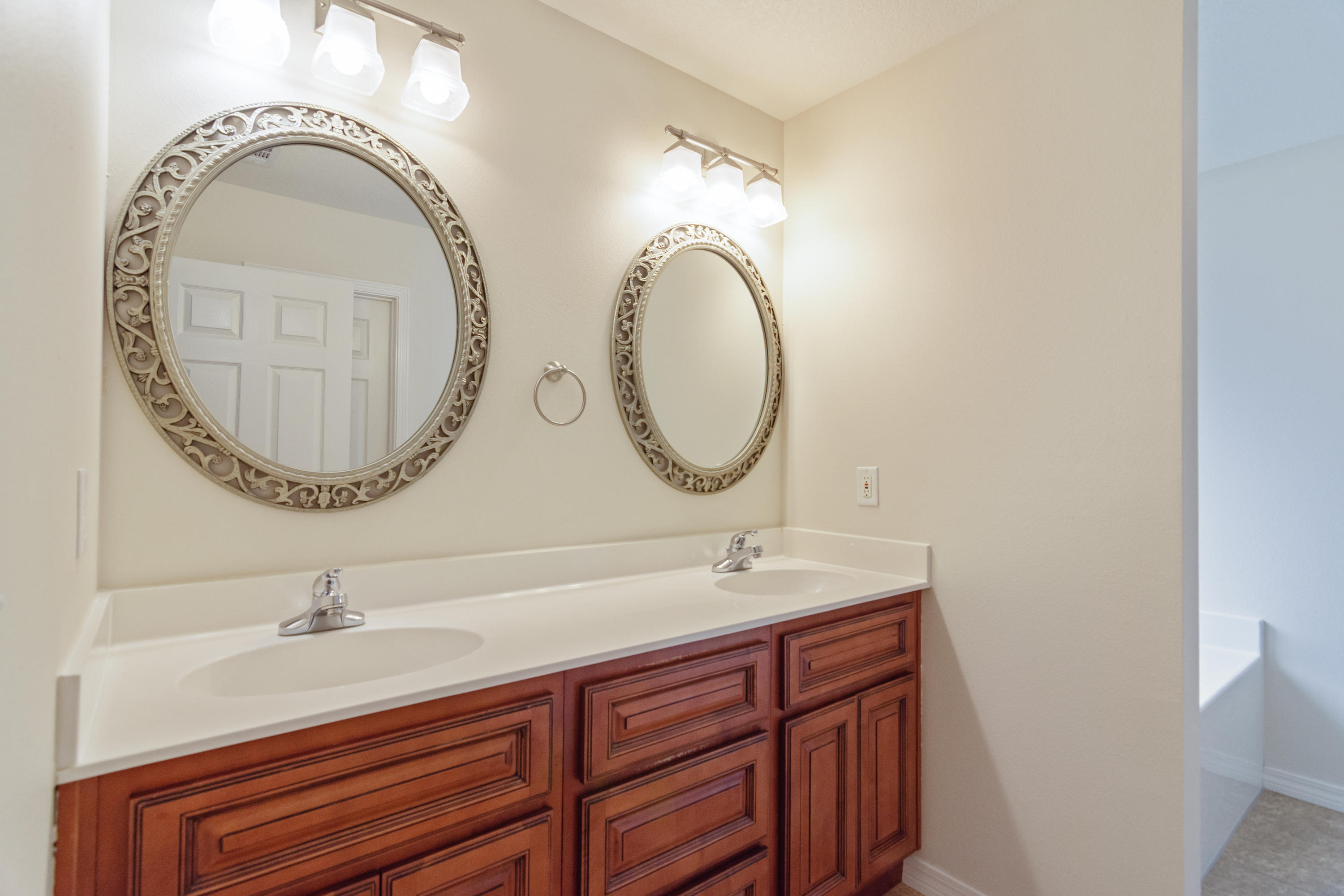 OAKDALE MINI FARMS RESUB LOT 01 - Residential