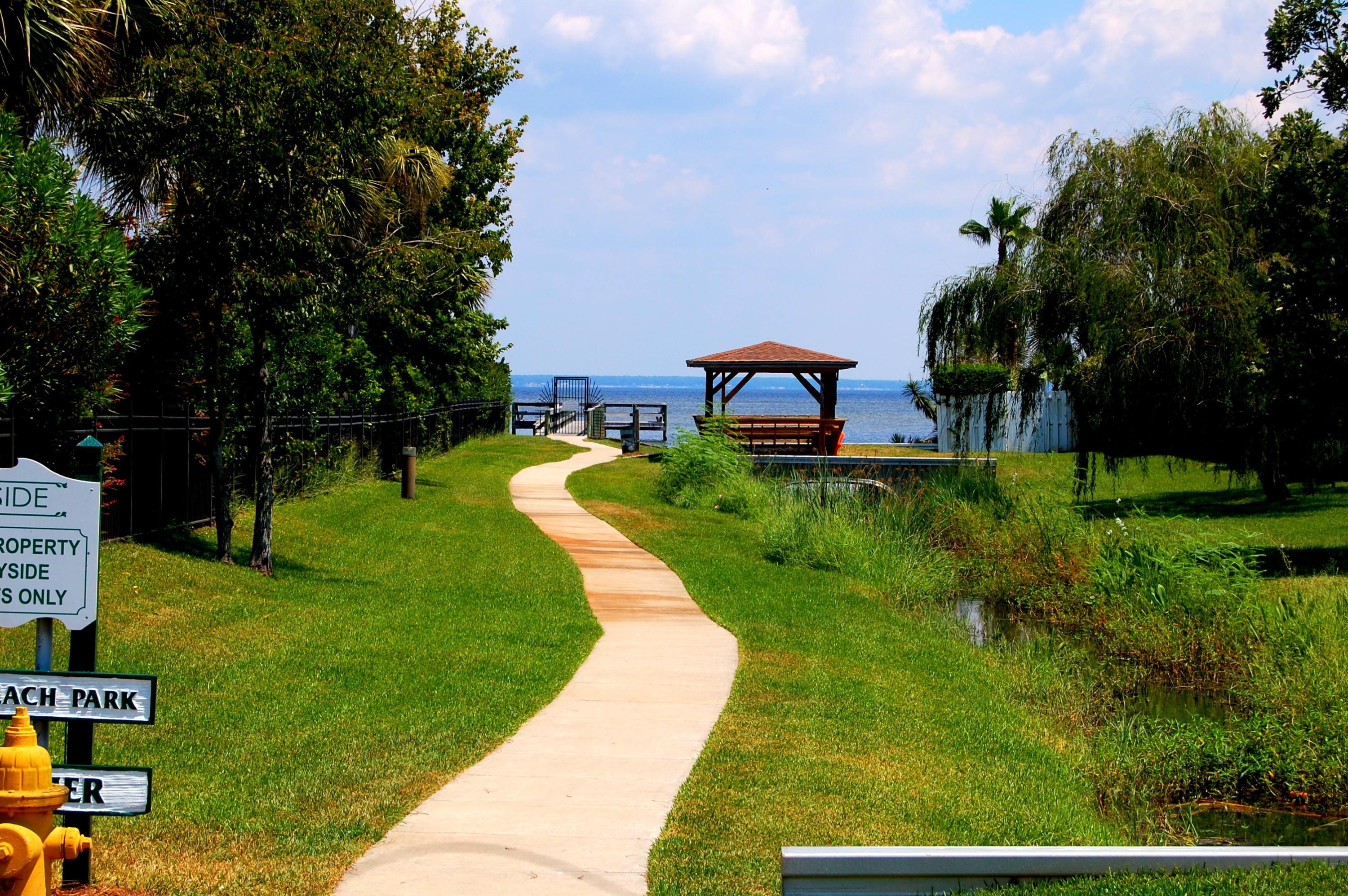 BAYSIDE - Residential