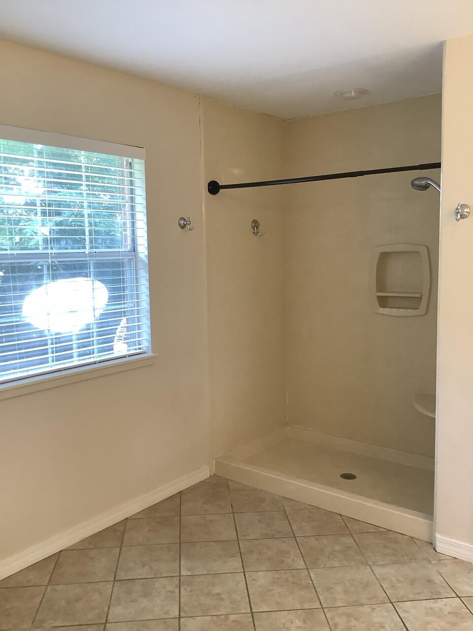 INDIAN SHORES PH 2 - Residential Lease