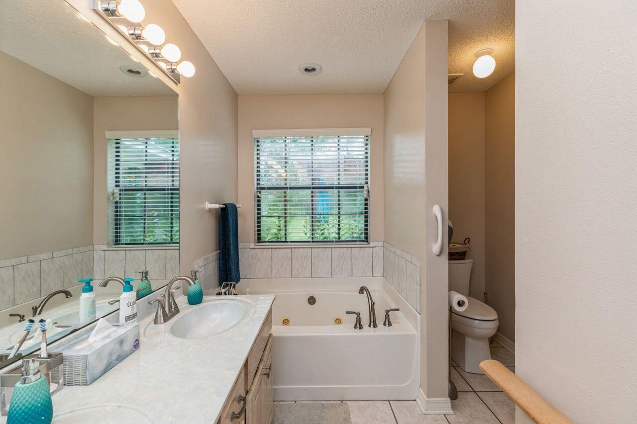 FOXWOOD ESTATES 1 - Residential