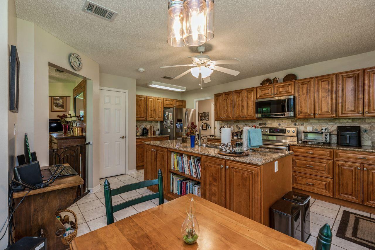 FOXWOOD ESTATES 1 - Residential