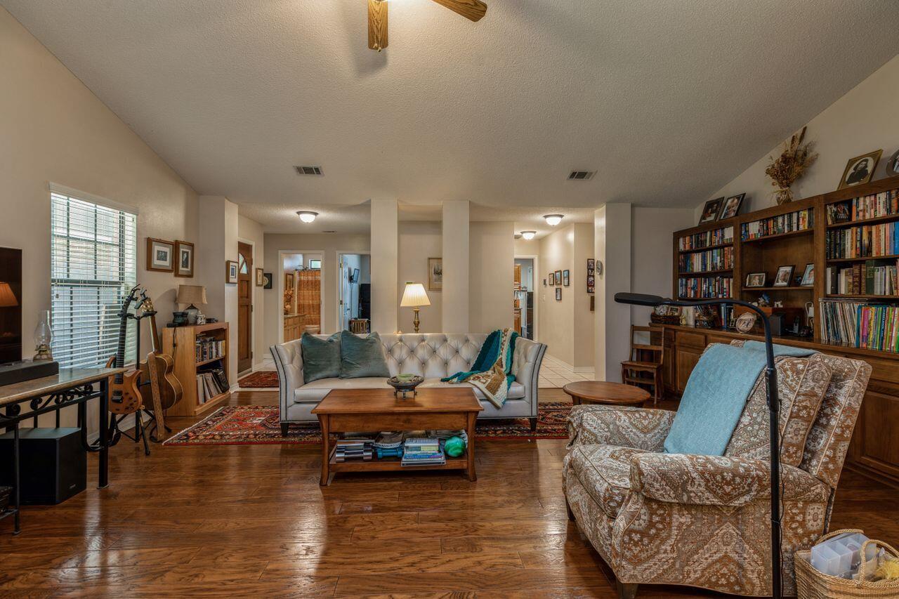 FOXWOOD ESTATES 1 - Residential