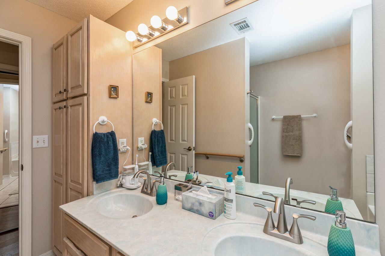 FOXWOOD ESTATES 1 - Residential