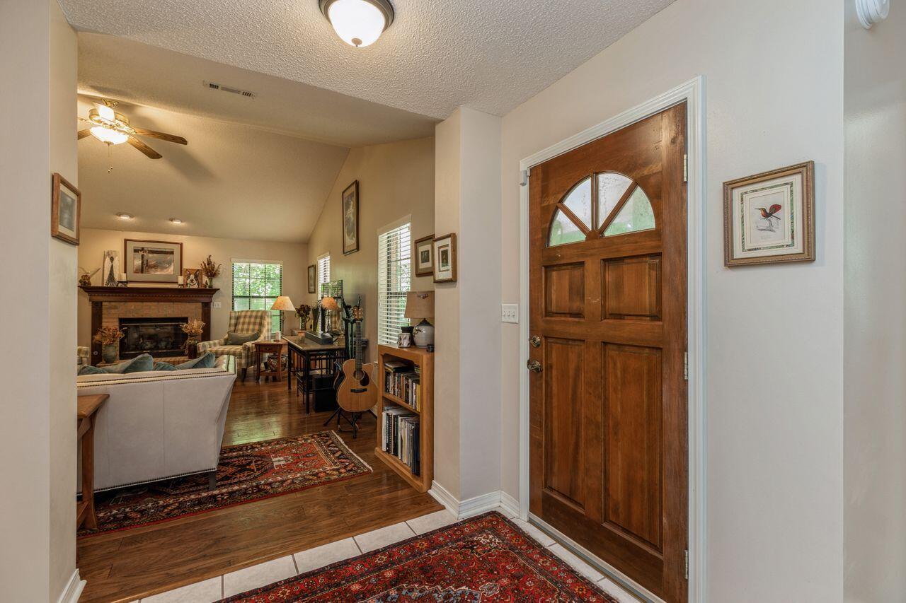 FOXWOOD ESTATES 1 - Residential