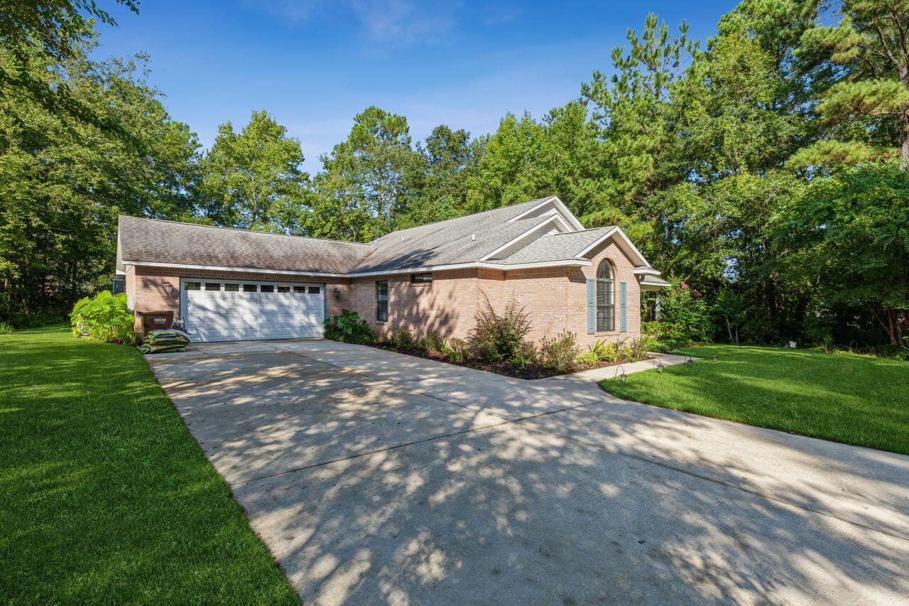 FOXWOOD ESTATES 1 - Residential