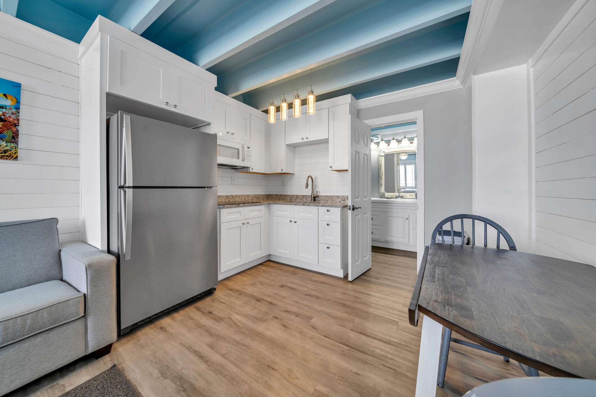 Fontainebleau Terrace - Residential