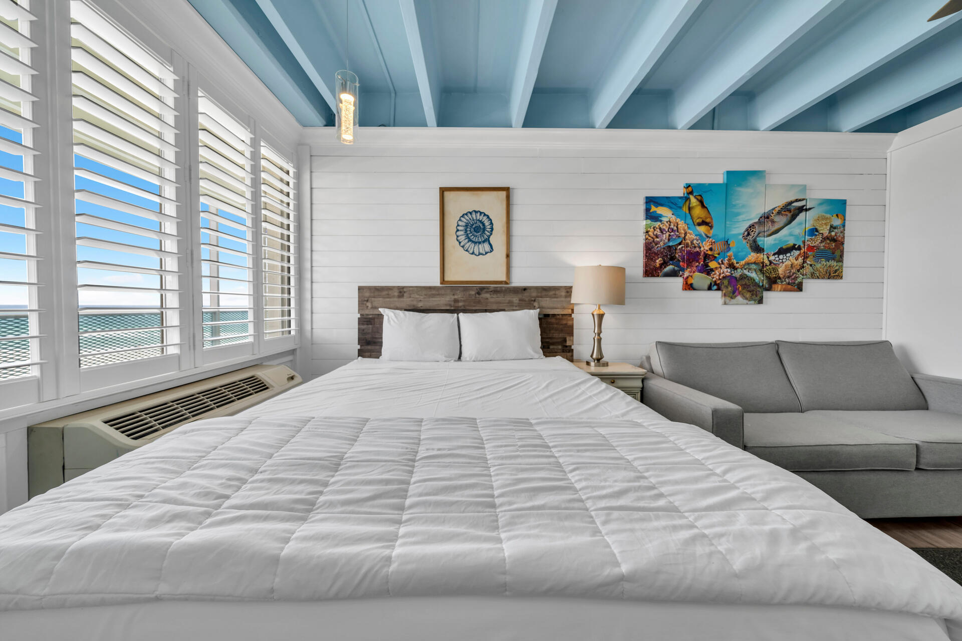 Fontainebleau Terrace - Residential