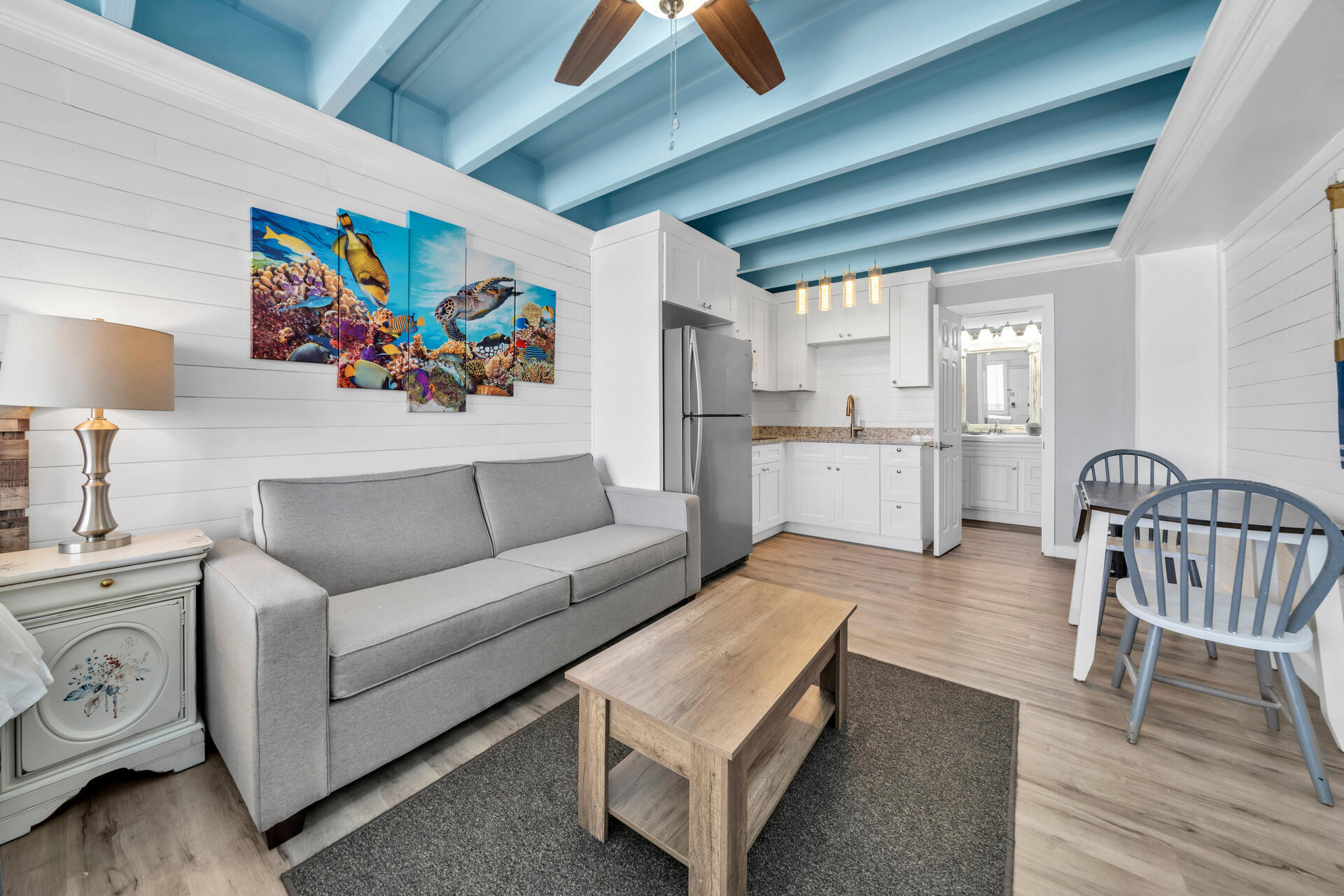 Fontainebleau Terrace - Residential