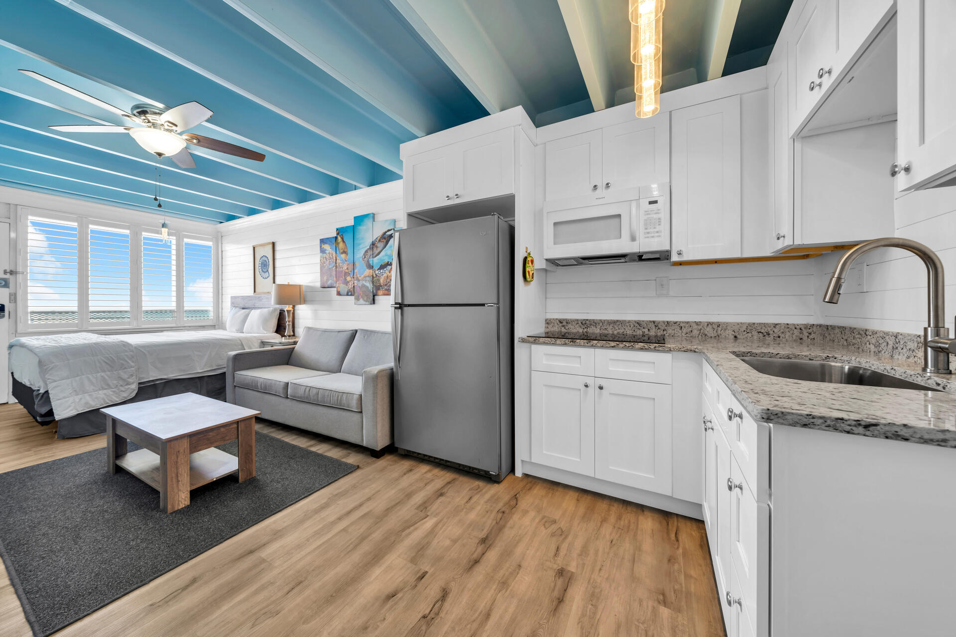 Fontainebleau Terrace - Residential