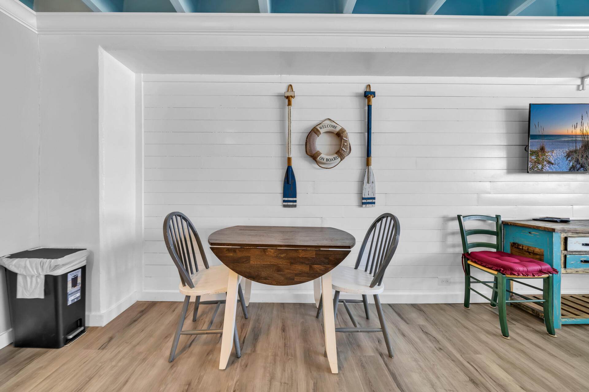 Fontainebleau Terrace - Residential